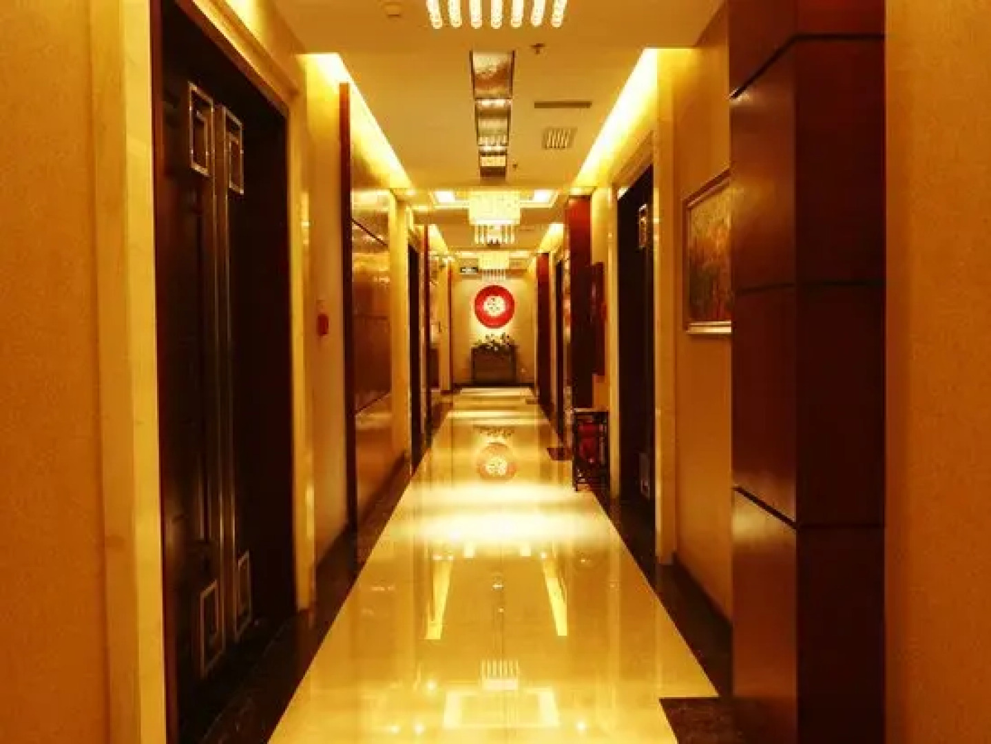 Mingxing Conifer Hotel