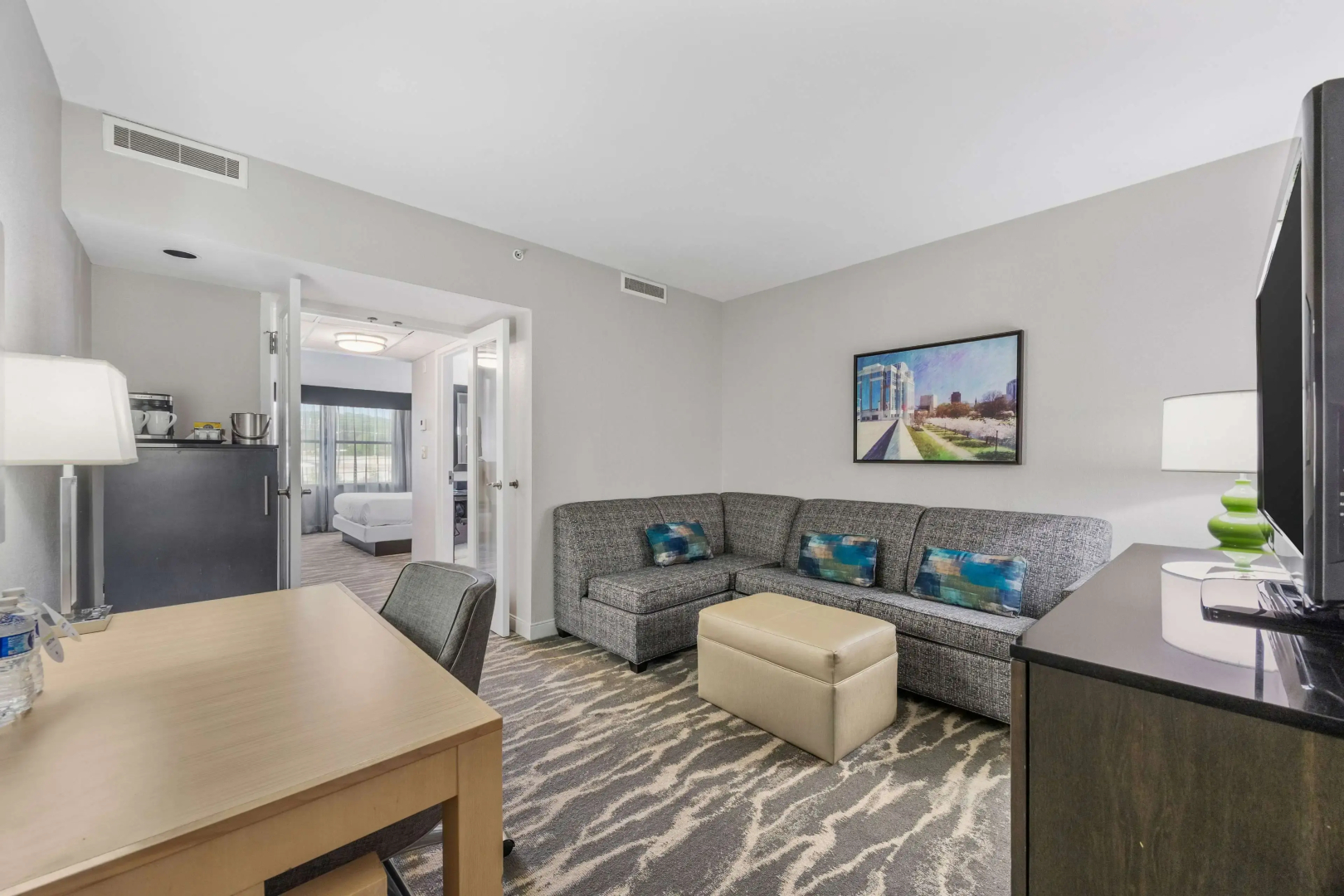 DoubleTree Suites by Hilton Hotel Huntsville South