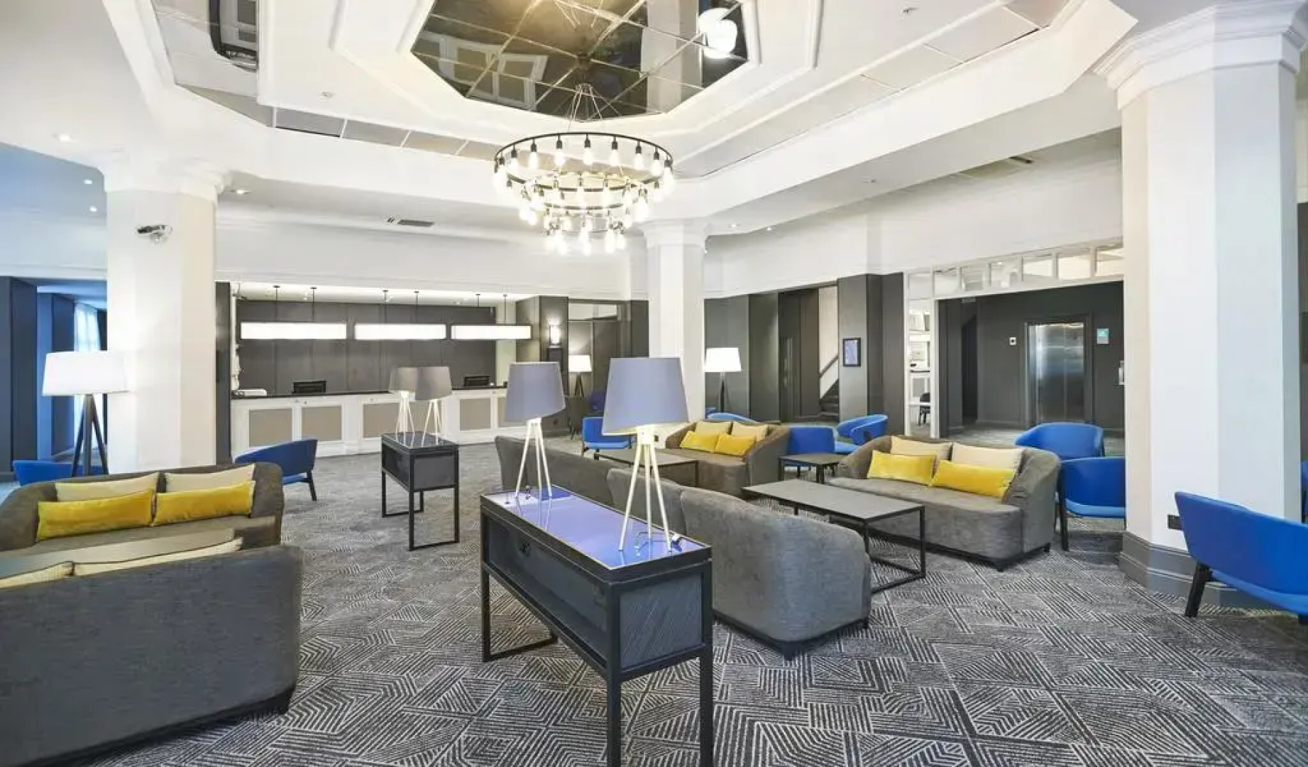 DoubleTree by Hilton Dartford Bridge