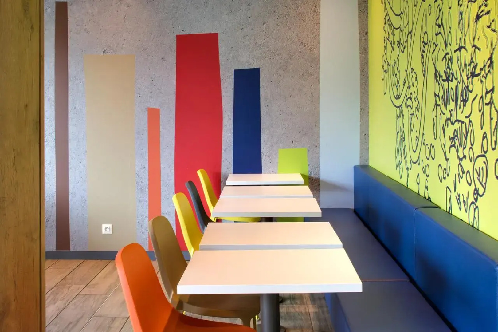 Ibis budget Montceau Les Mines 2*