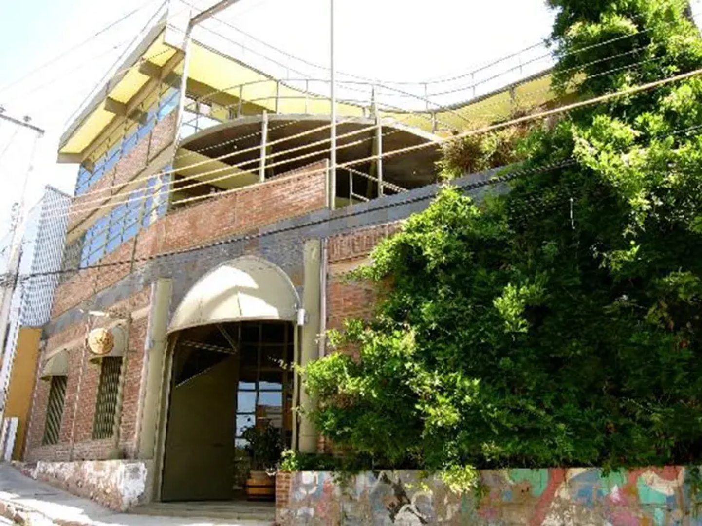 Robinson Crusoe Inn Class