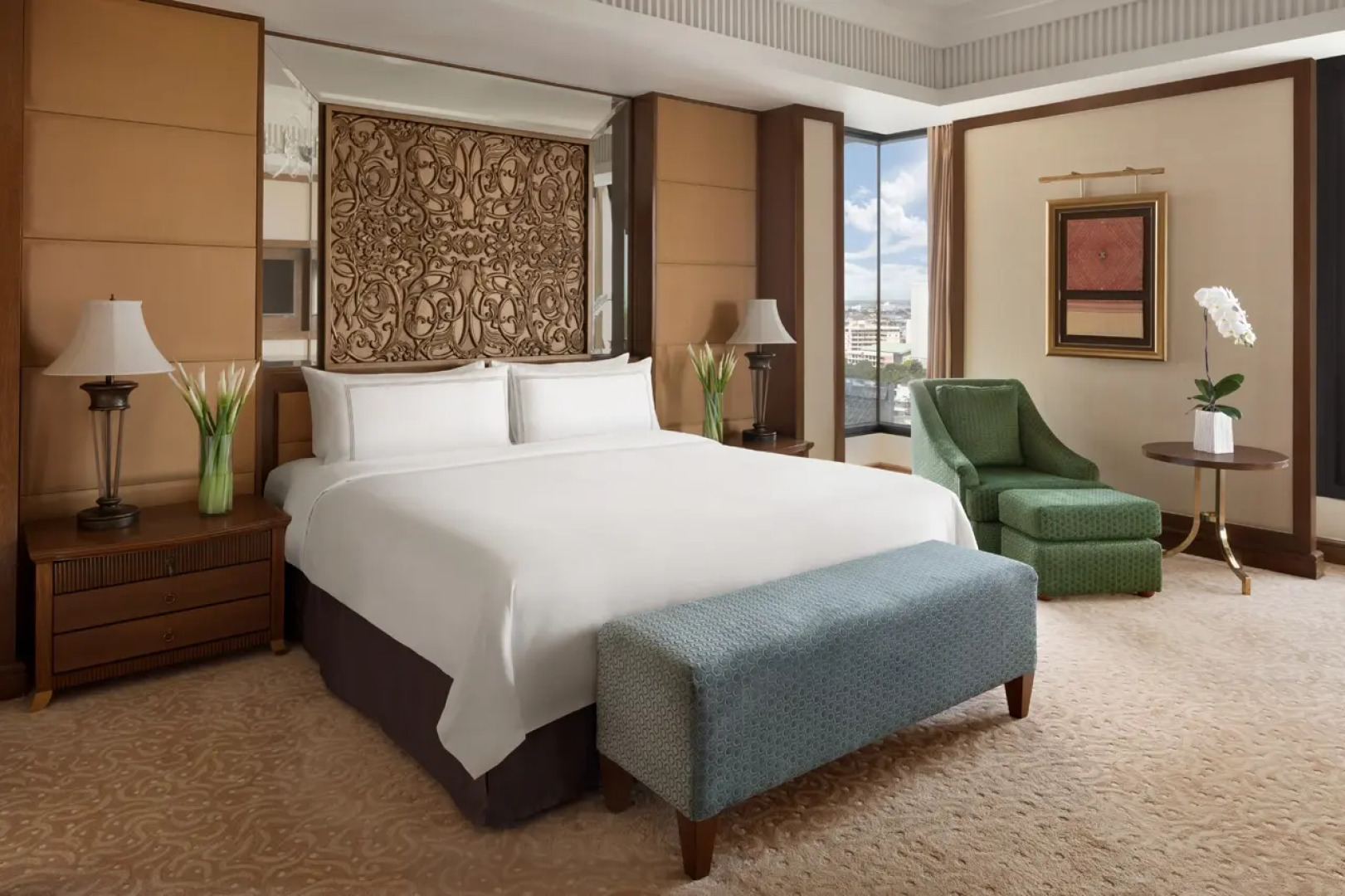 Hotel & Suites Shangri-La