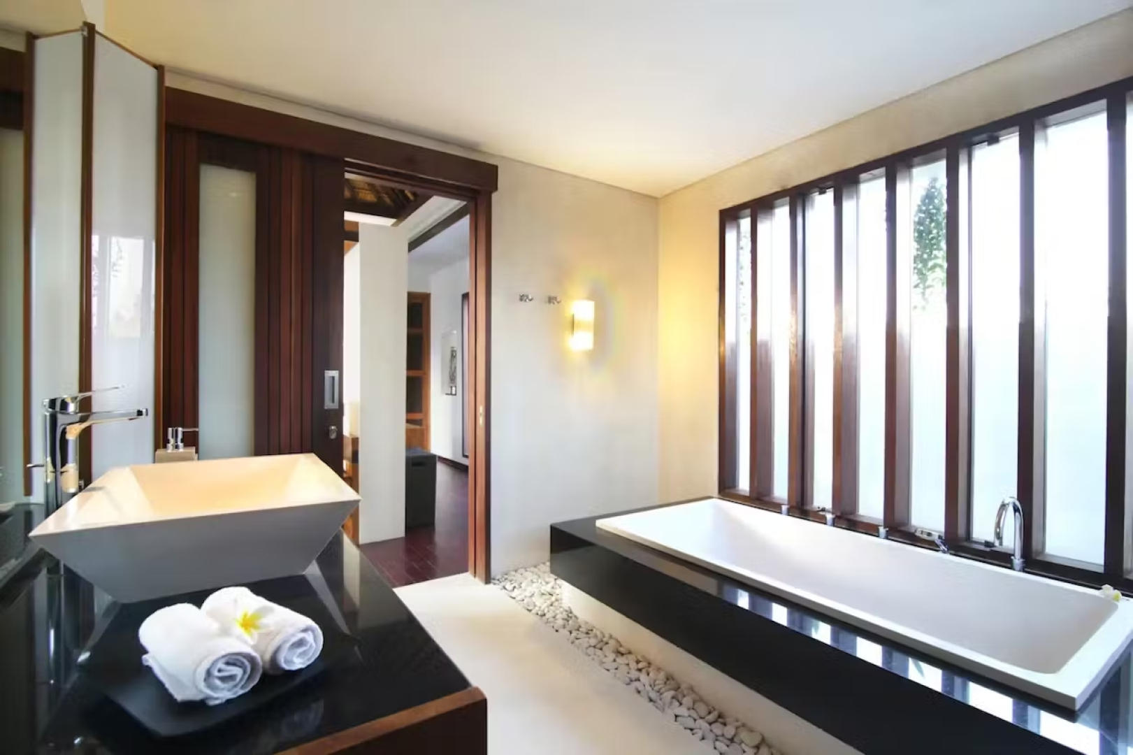 Kedonganan Beach Villas