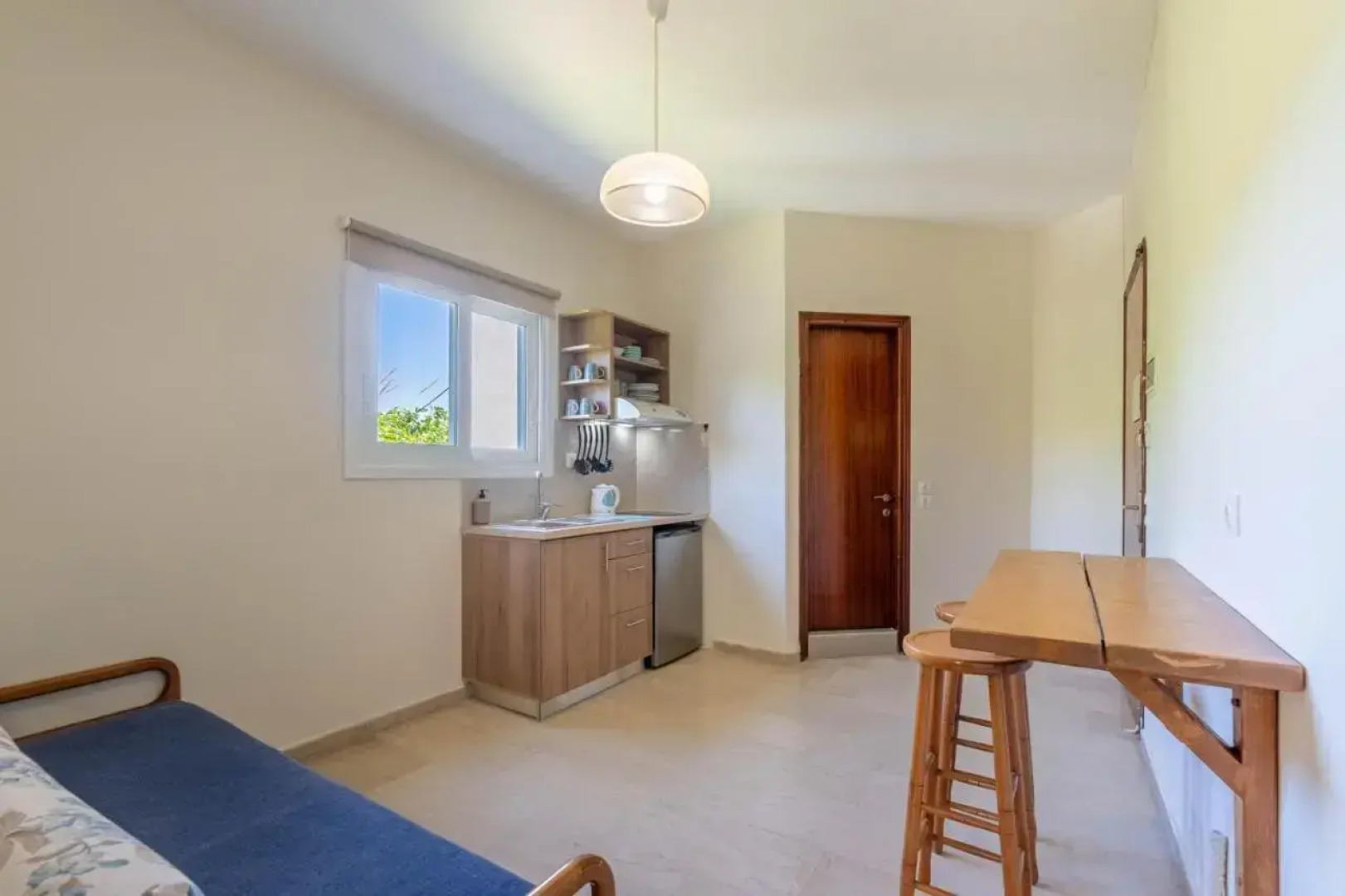 Angela Hotel and Apartments