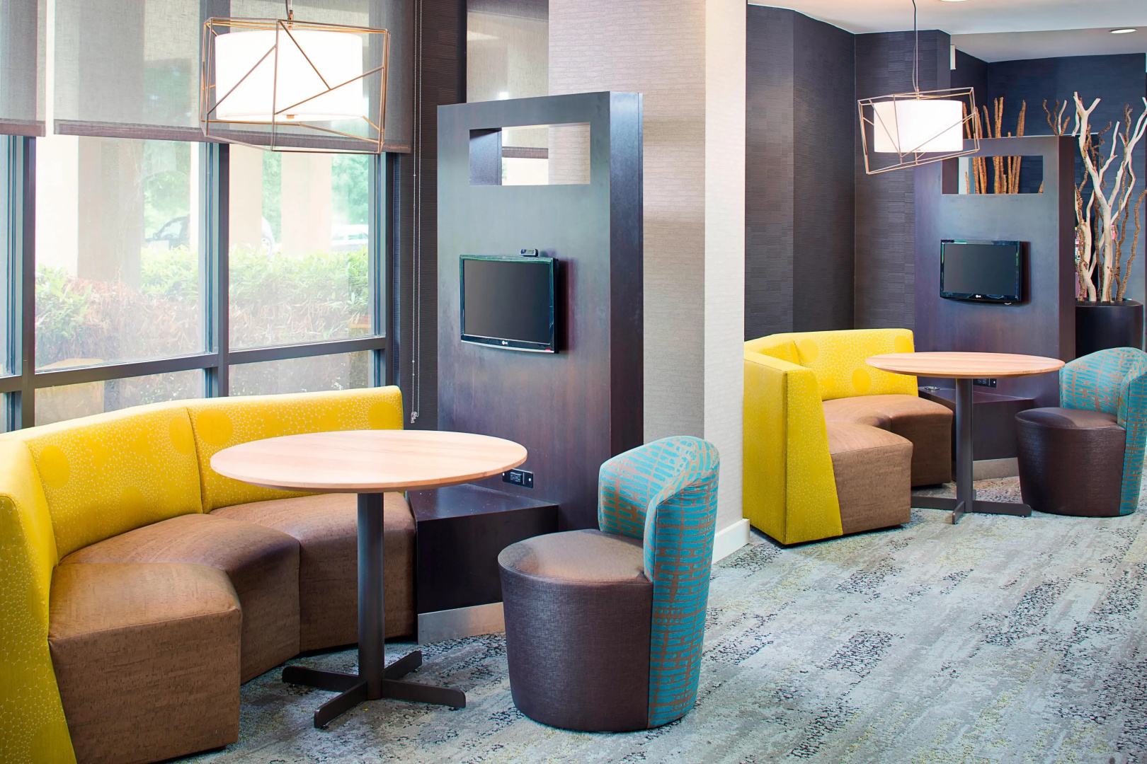 Courtyard by Marriott Roanoke Airport