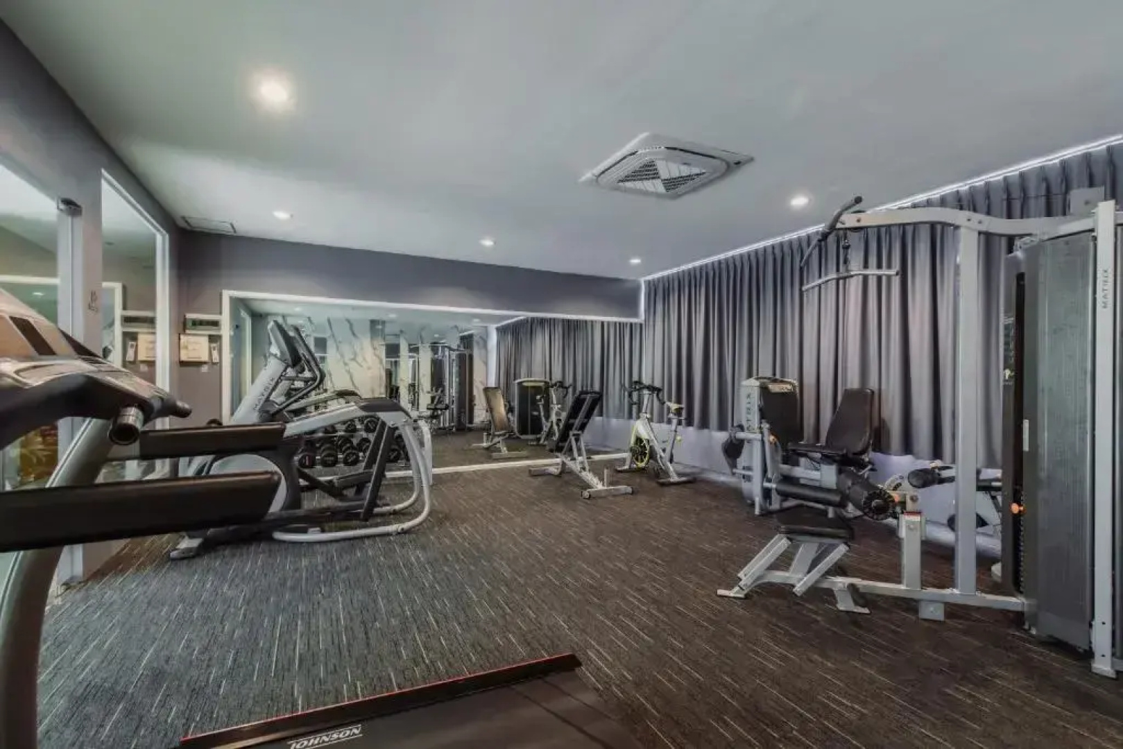 Отель Elite Suites Patong