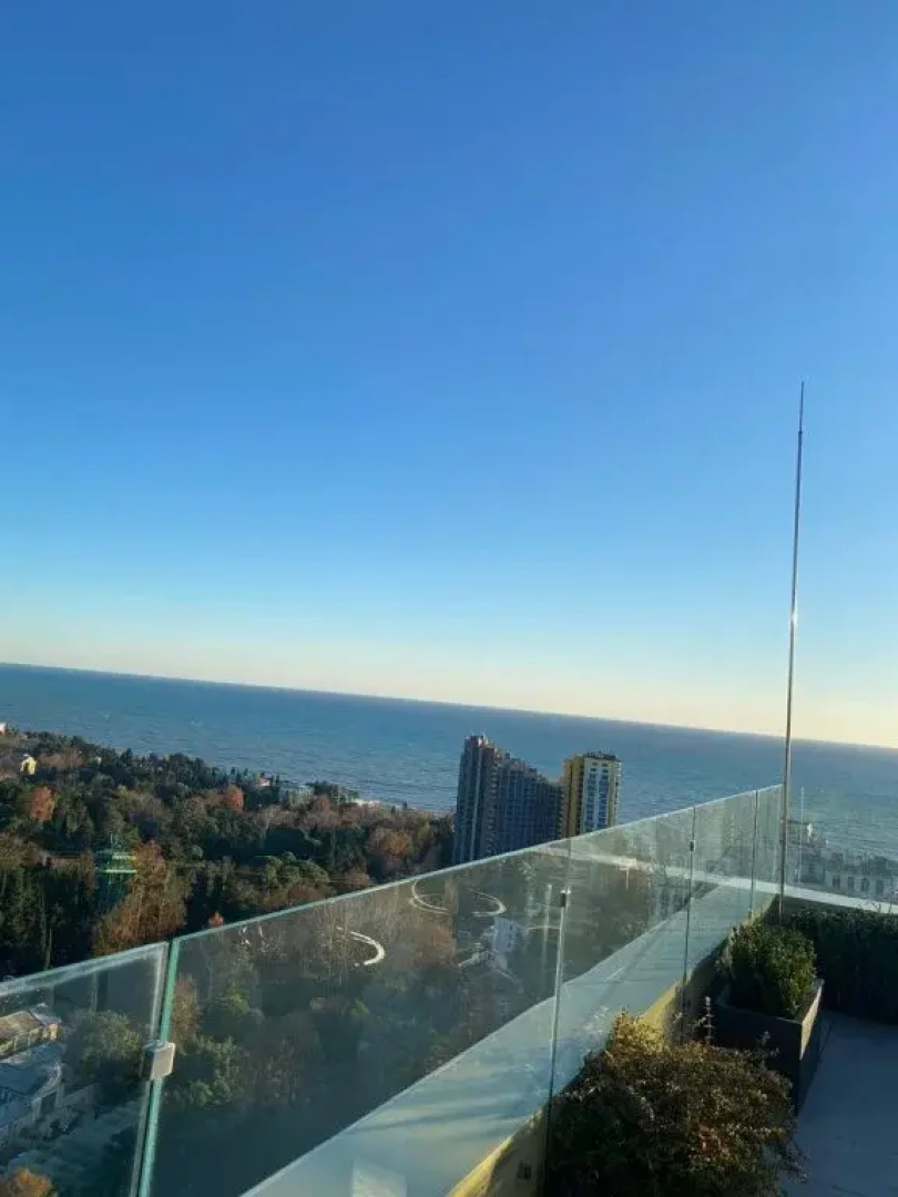 S Basseynom ZHK Metropol Apartments