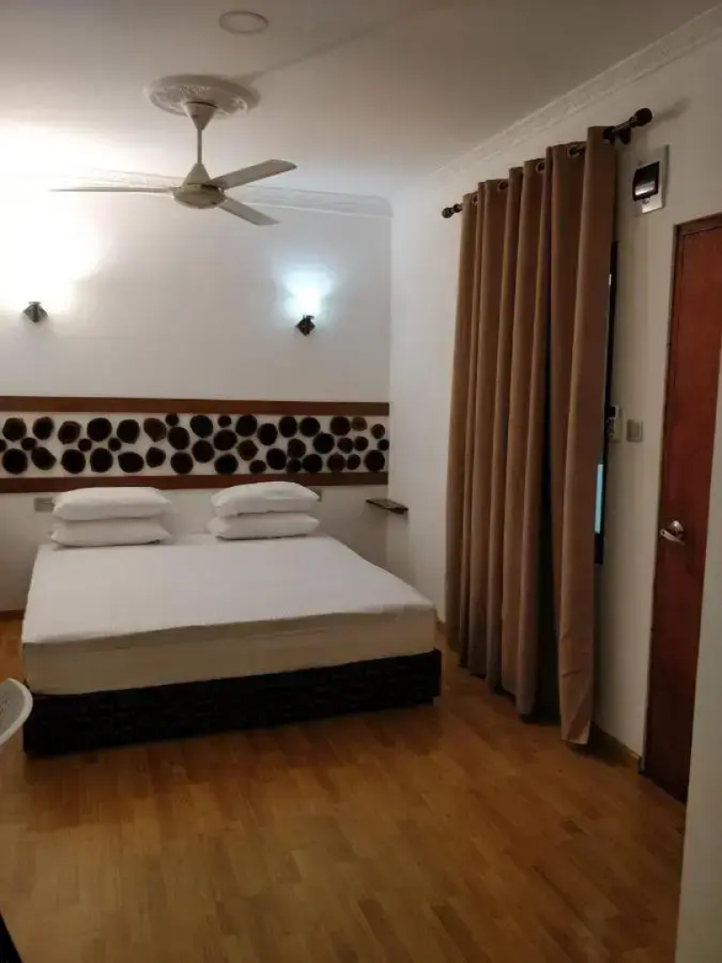 Отель Alkina Lodge