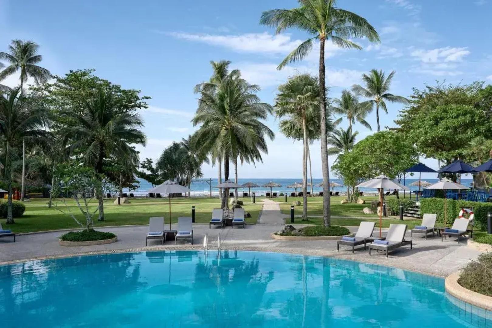 Phuket Marriott Resort & Spa, Merlin Beach