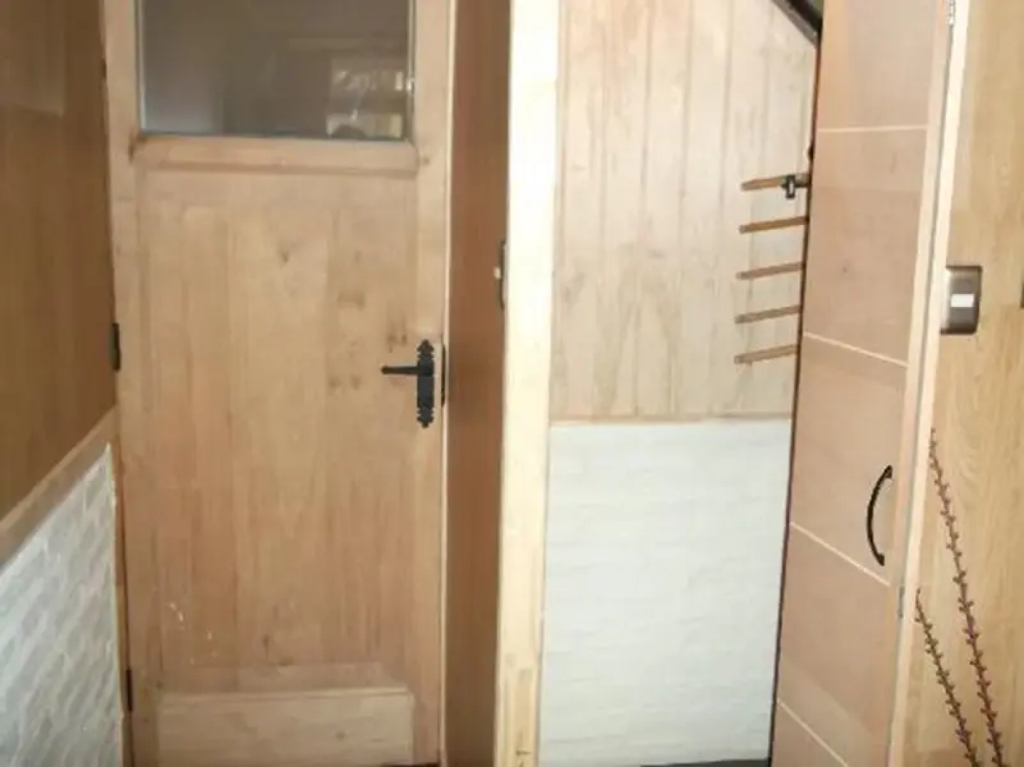 Robinson Crusoe Inn Class