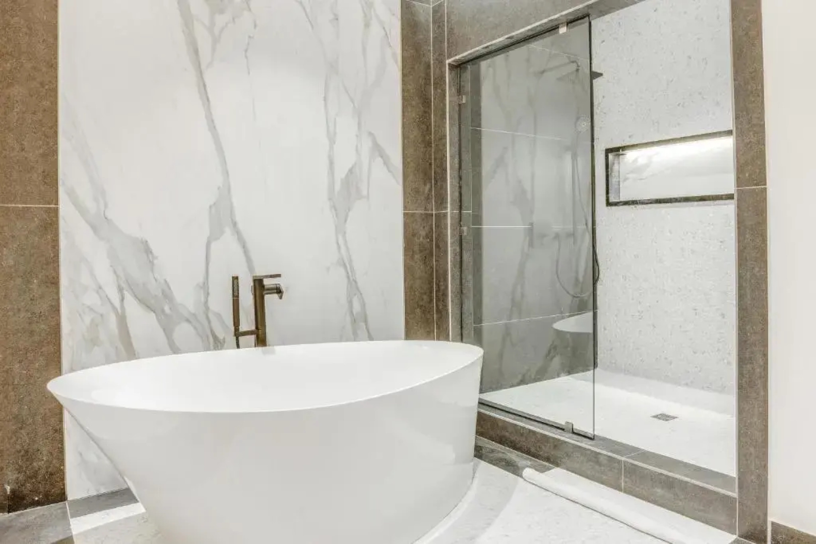 Fort George Hotel & Spa