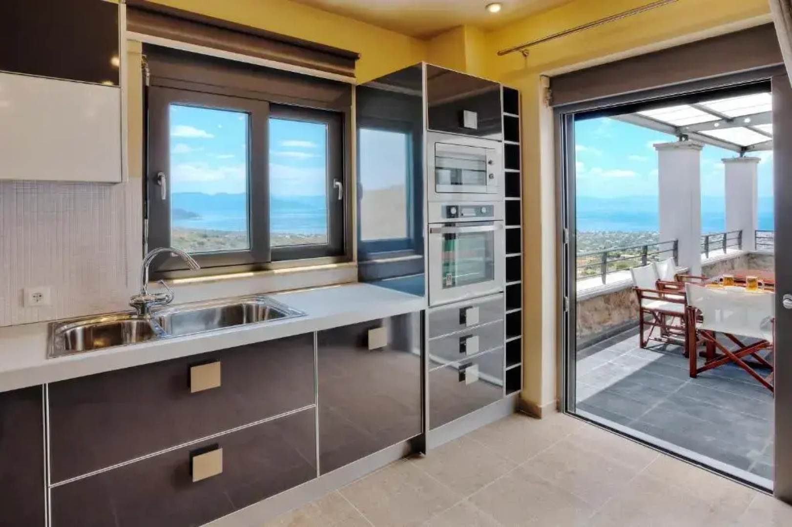 Marini Luxury Apartments and Suites
