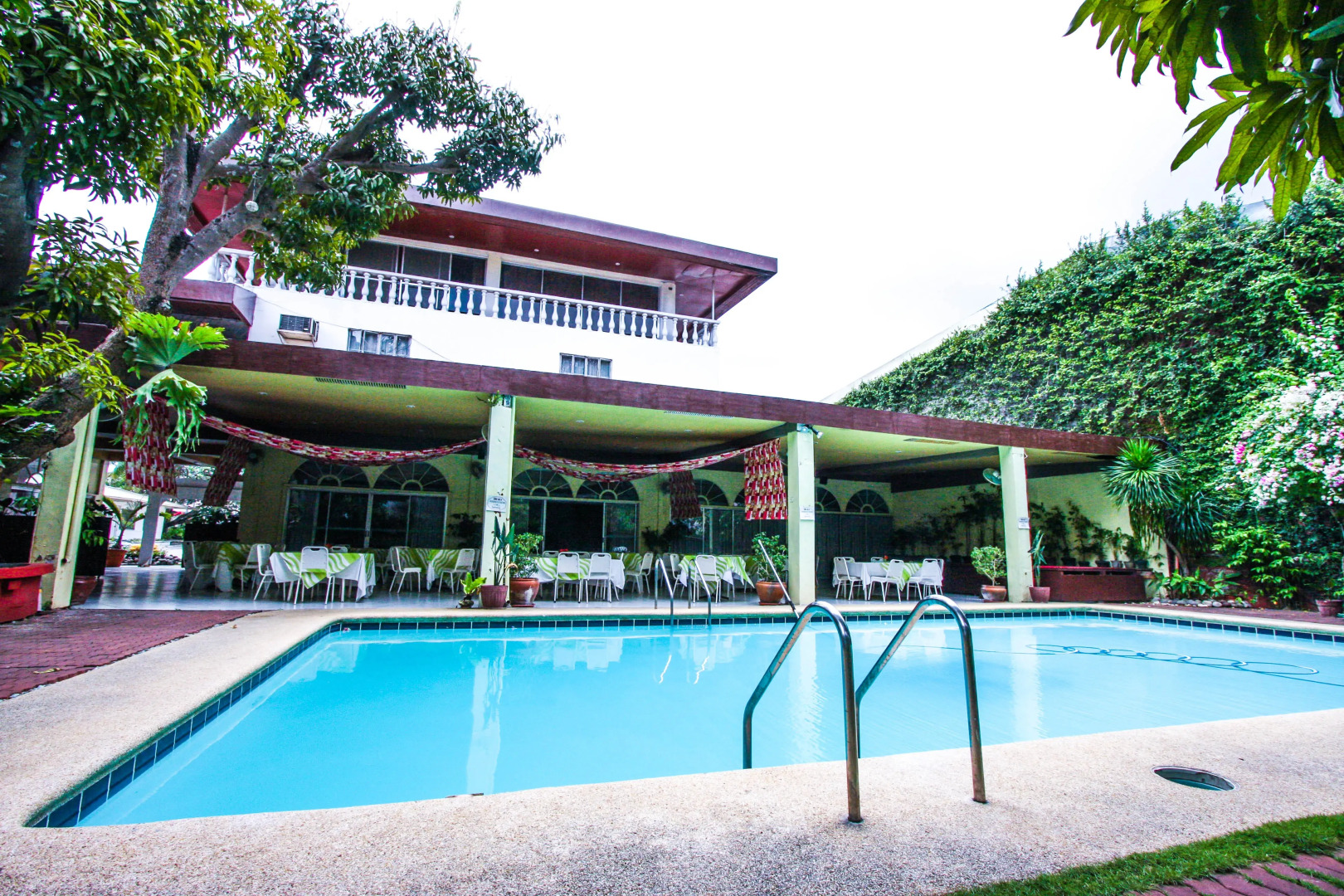 Bohol Tropics Resort