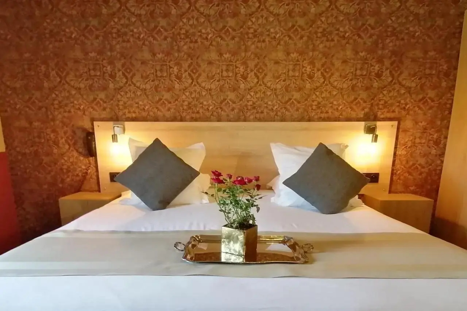 Logis Hôtel Restaurant Le Plantevin