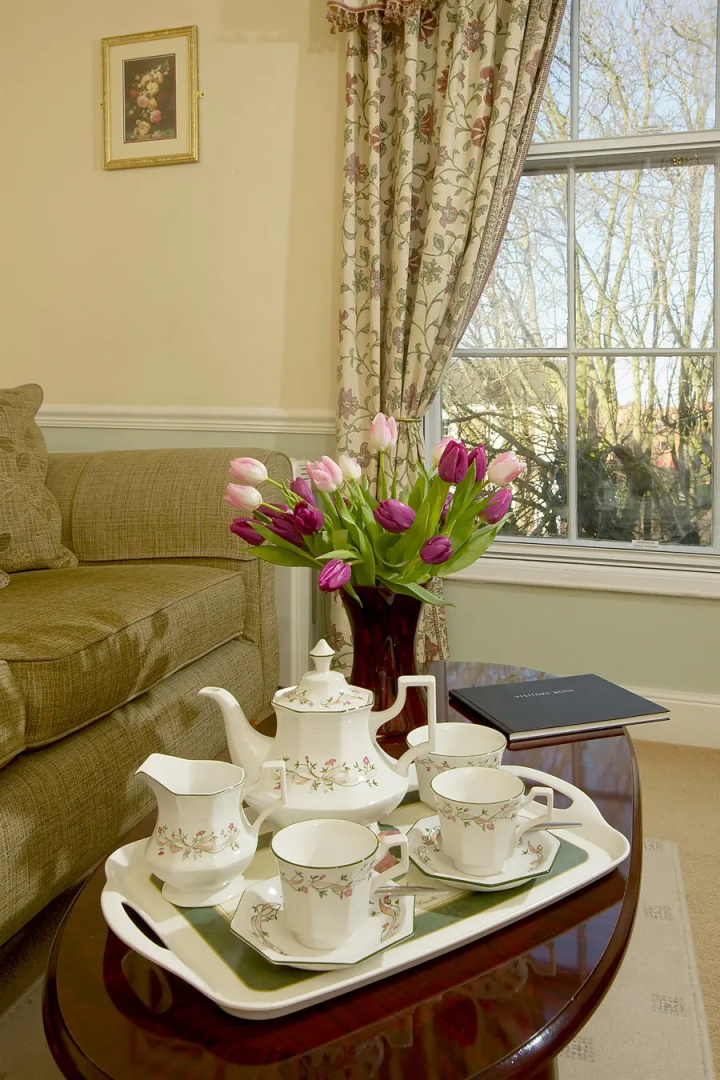 All Seasons Apartments