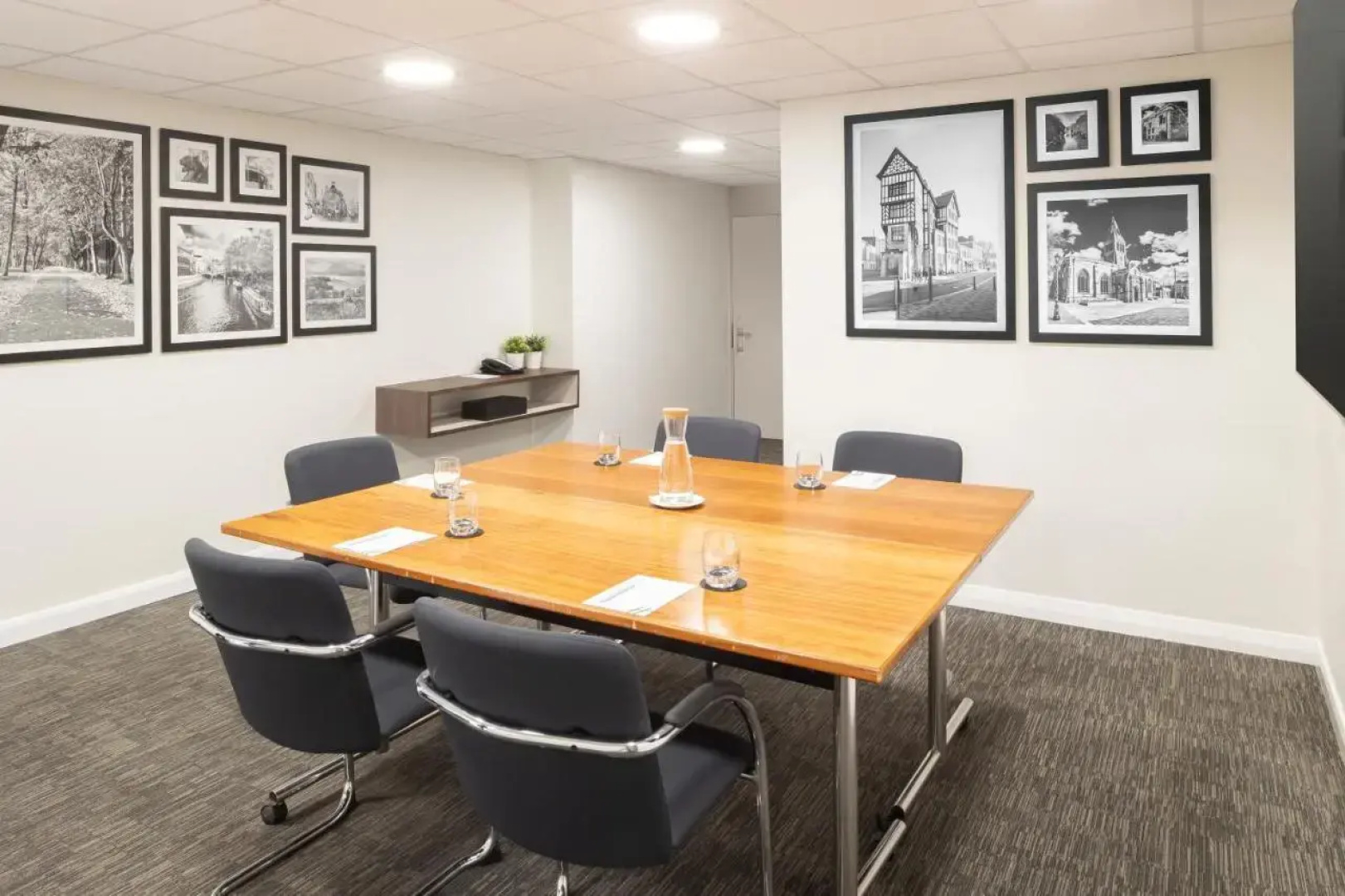 Holiday Inn Leicester by IHG
