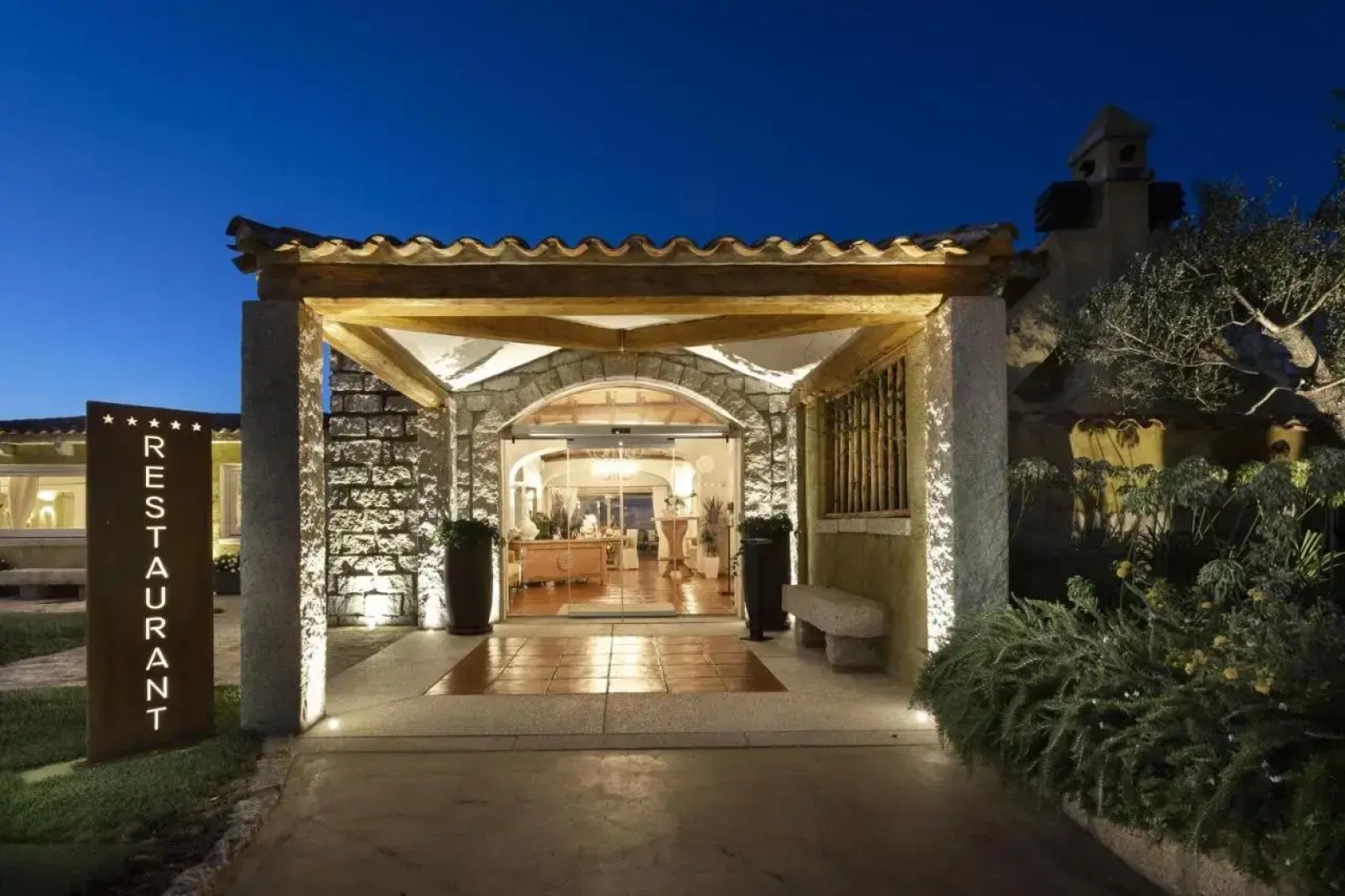 Li Finistreddi Exclusive Country Retreat