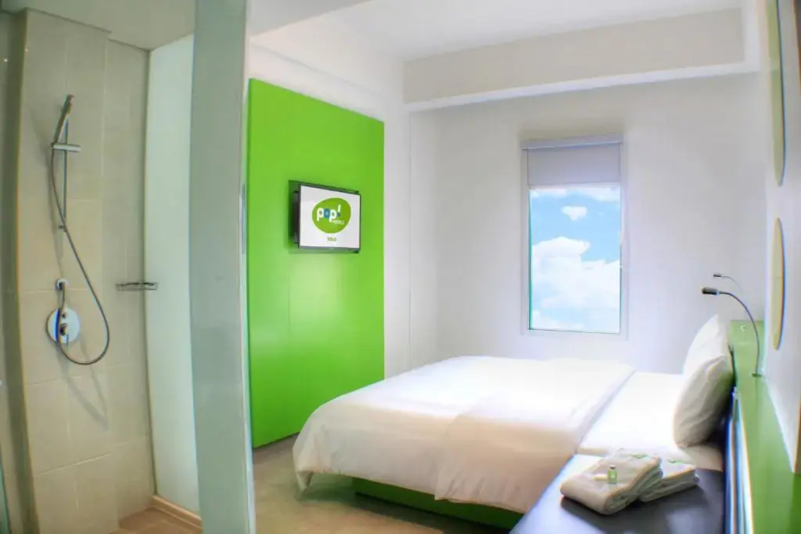 POP! Hotel Solo