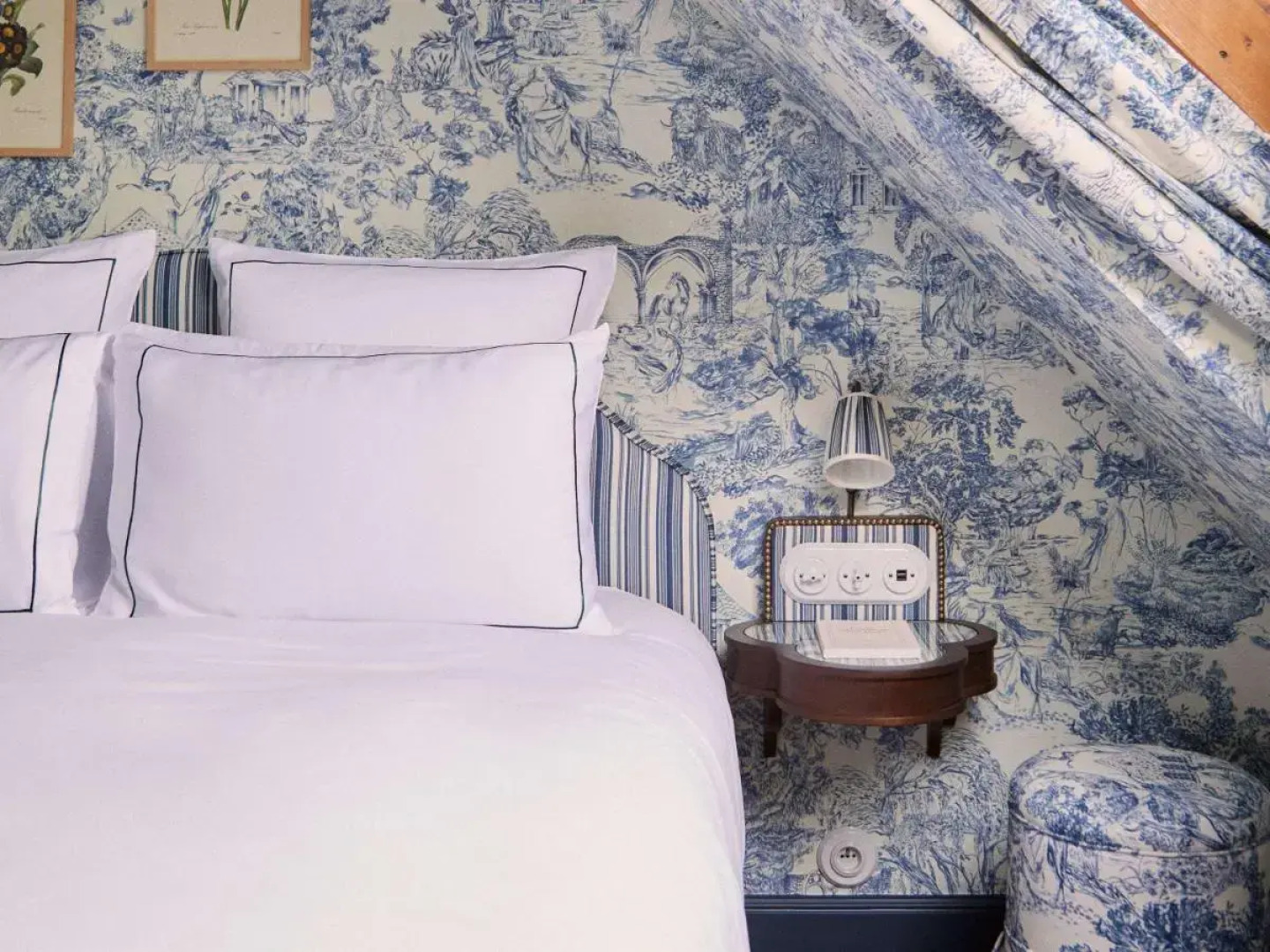 Abbaye des Vaux De Cernay by Paris Society