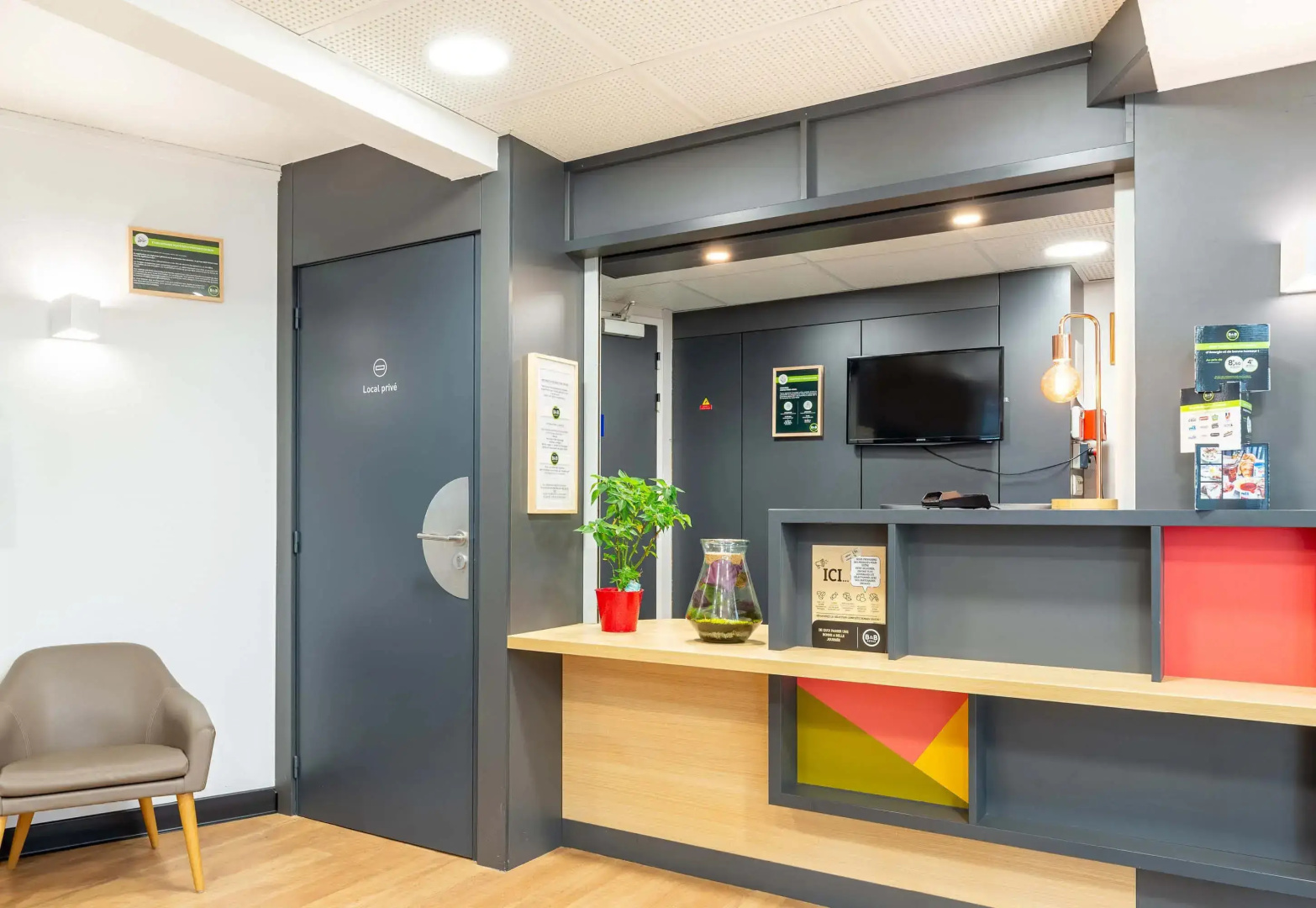 B&B HOTEL Nantes Aéroport
