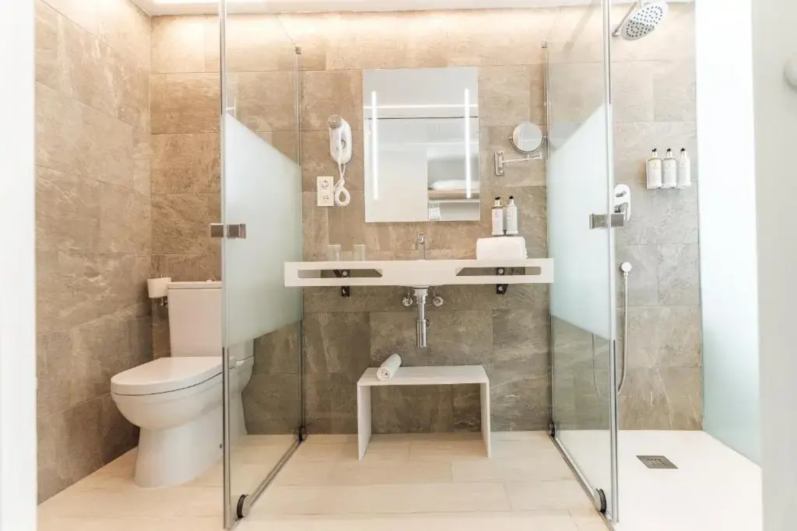 Отель The Ibiza Twiins 