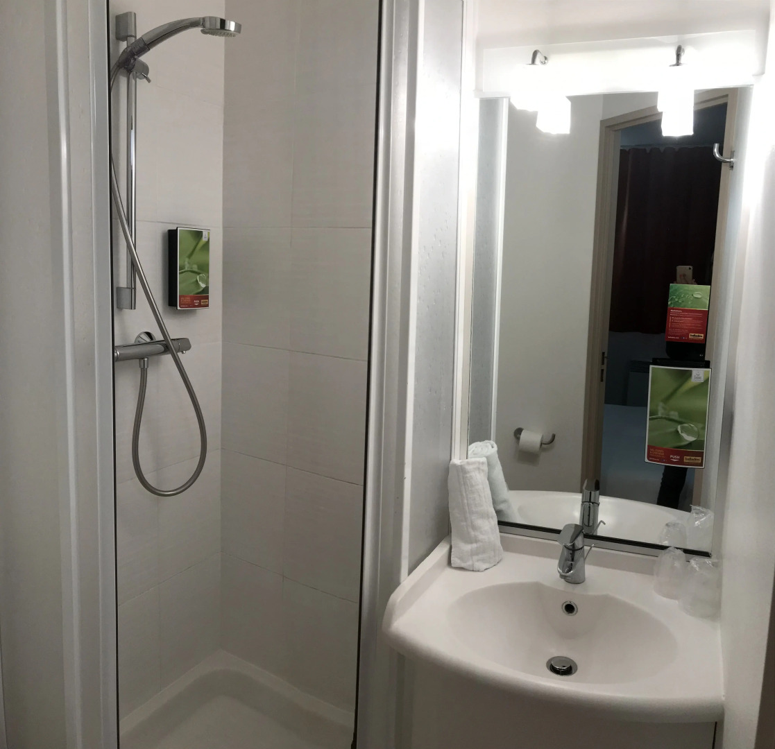 initial by balladins Tours Sud