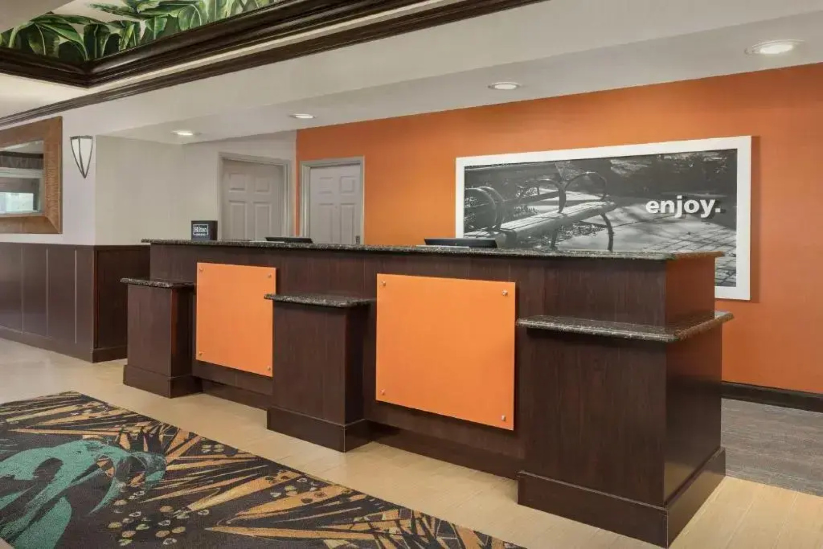 Отель Hampton Inn & Suites Lake City