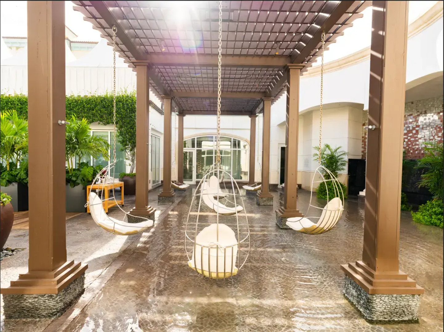 Eau Palm Beach Resort & Spa