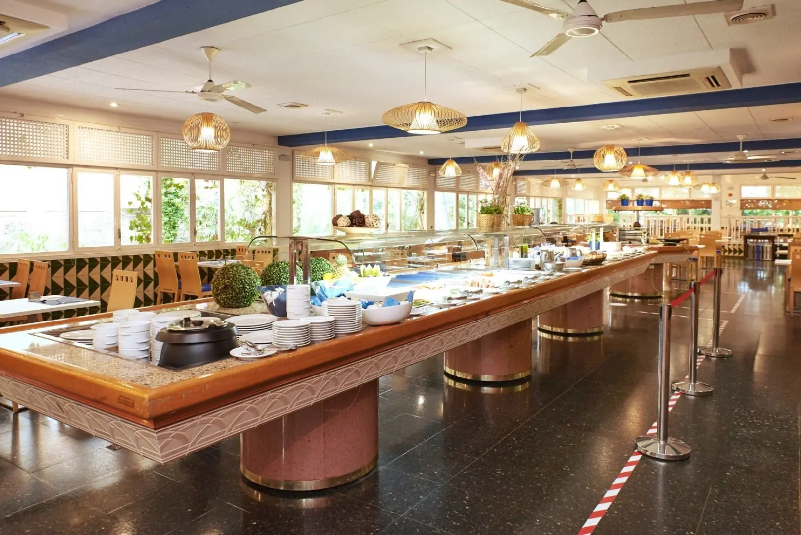 Отель Checkin Blanes