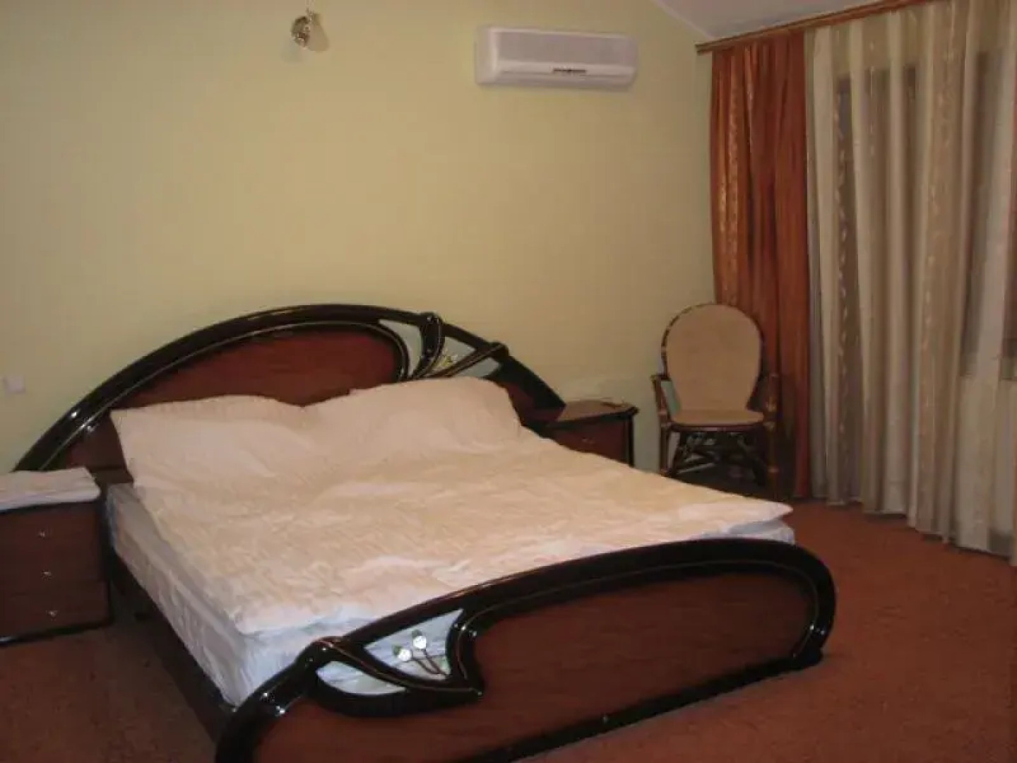 Gostiny Dvor Zhytomyr