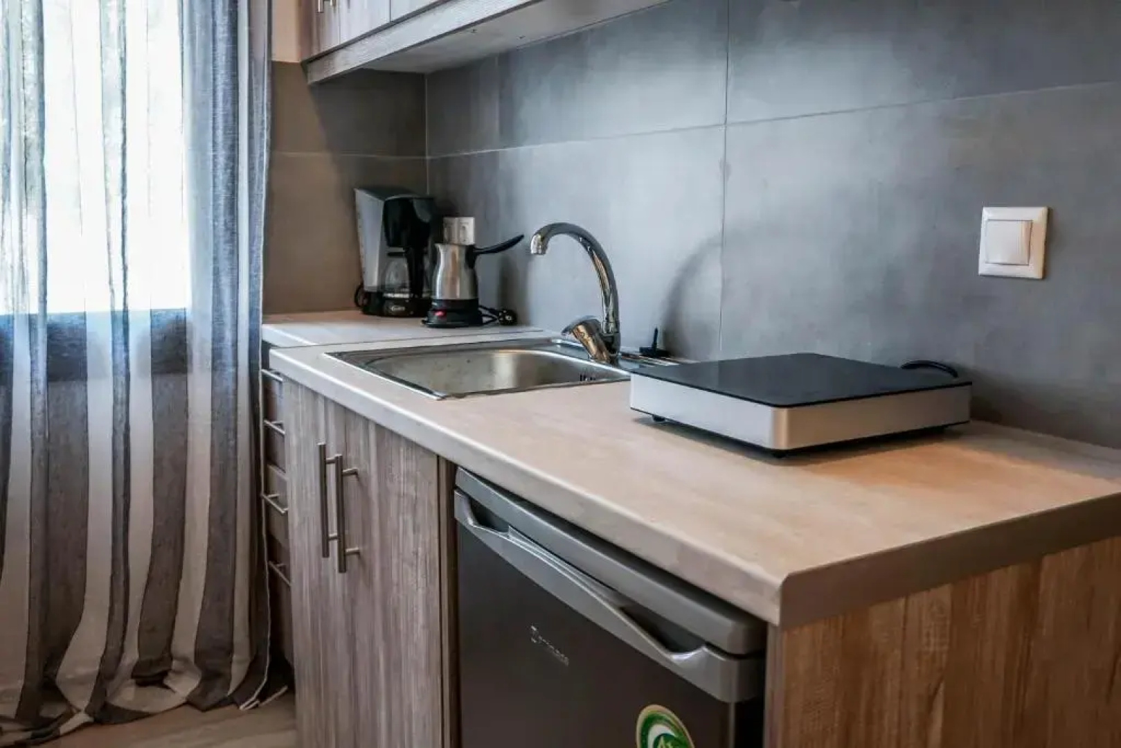 Avra Studios & Apartments