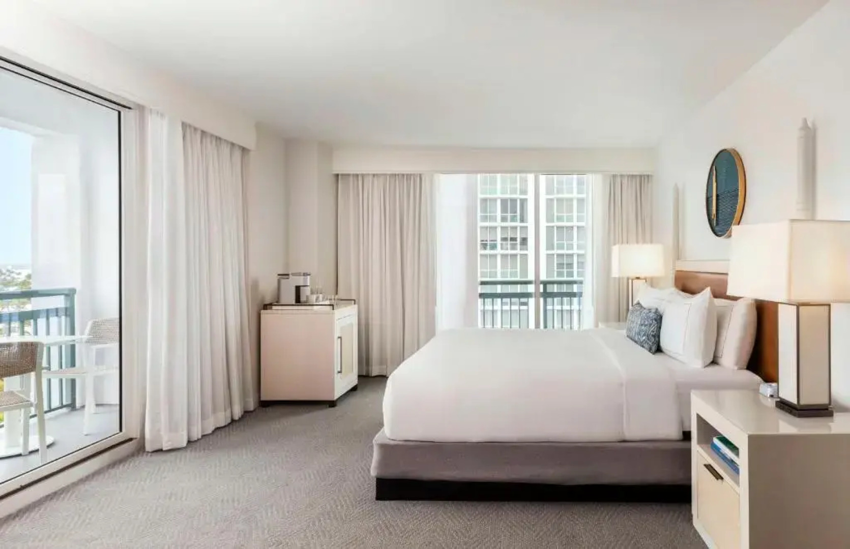 The Singer Oceanfront Resort, Curio Collection by Hilton