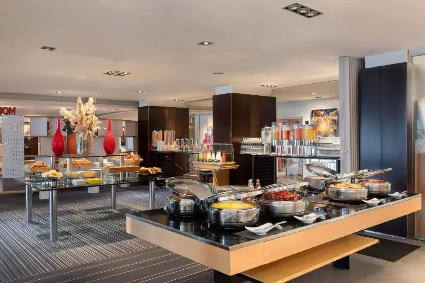 Le Meridien Beach Plaza