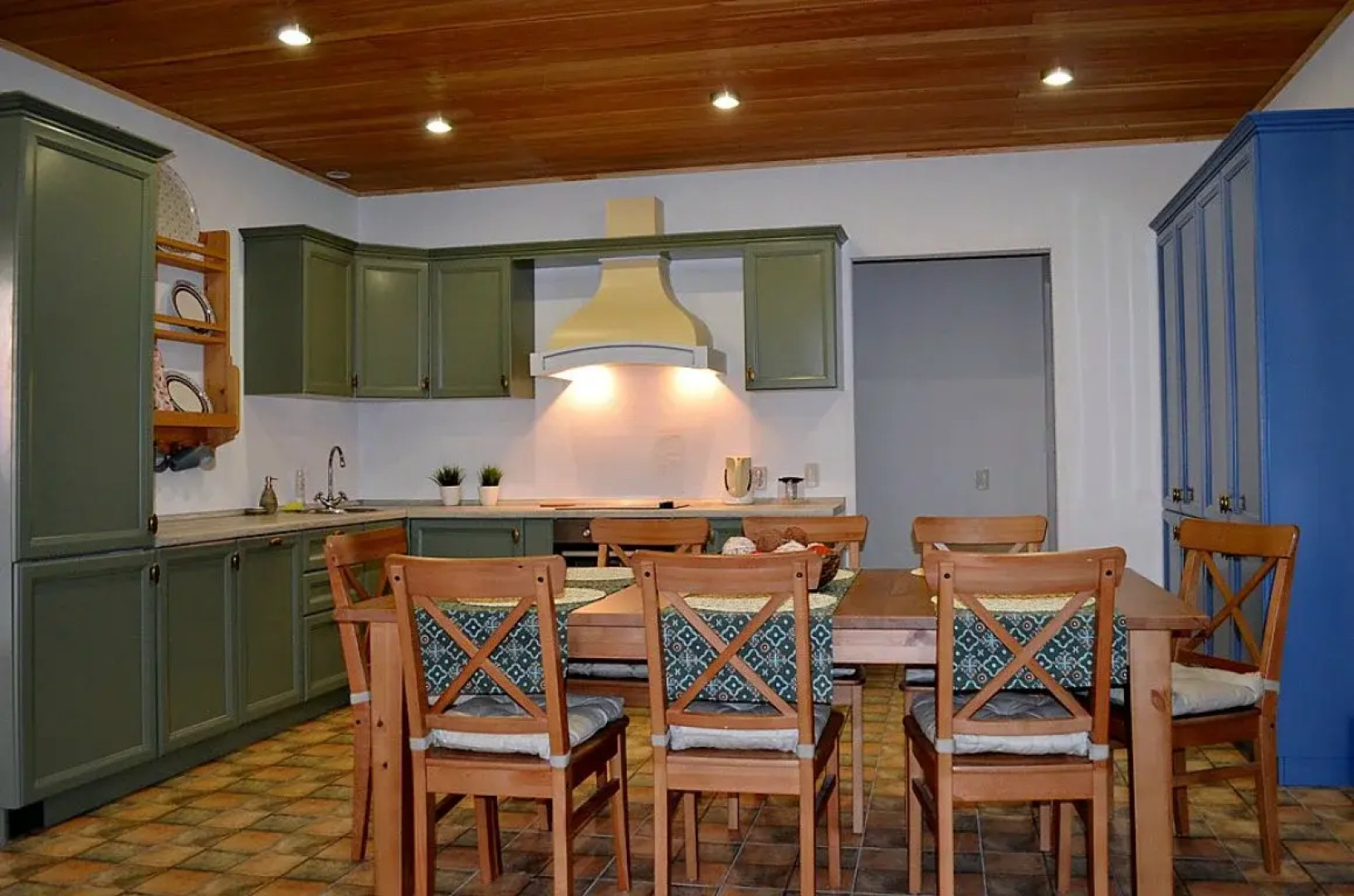 Usad'ba Gorki Village