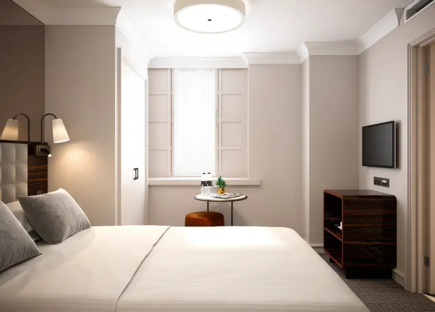 Strand Palace Hotel