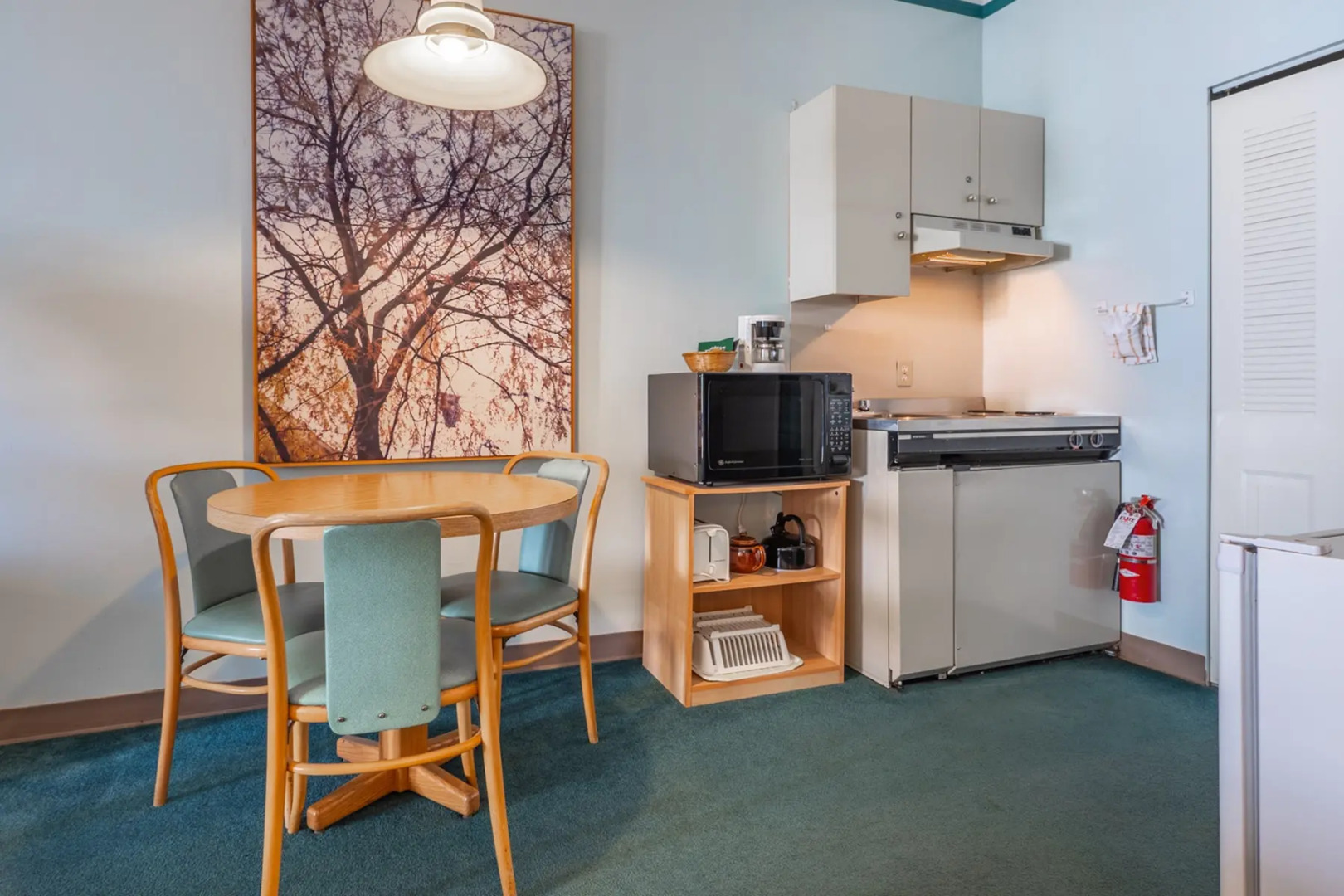 Cedars Inn Hotel & Convention Center