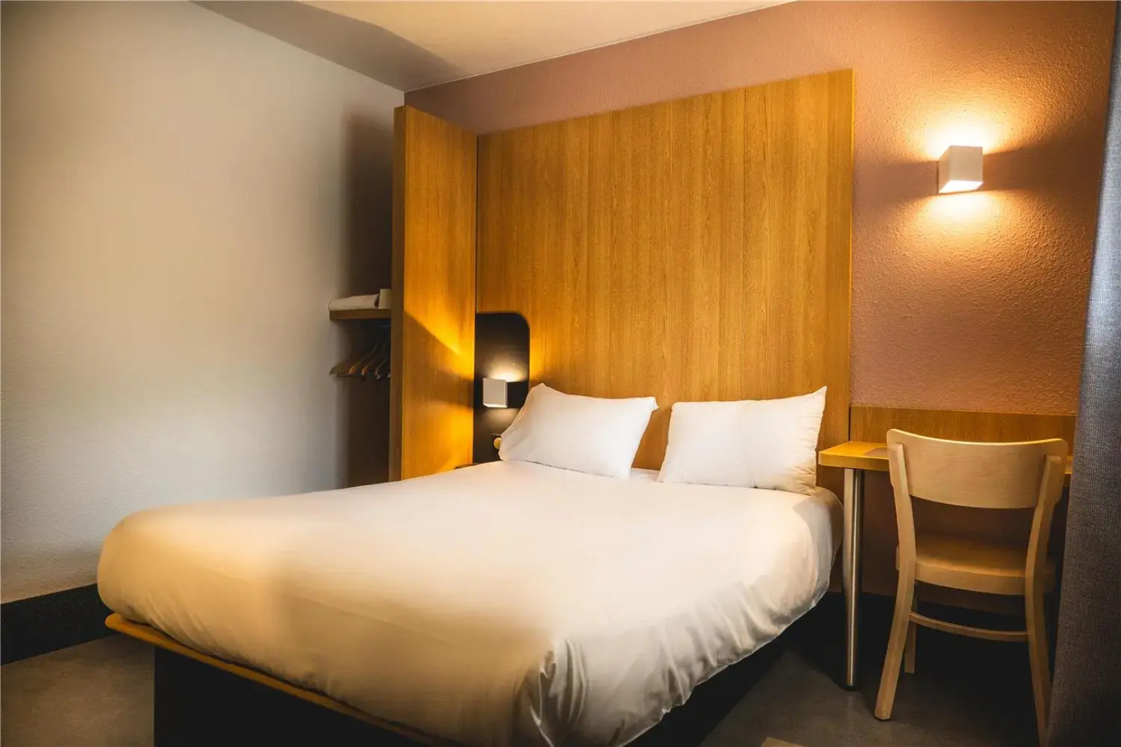 Отель Kyriad Eco 