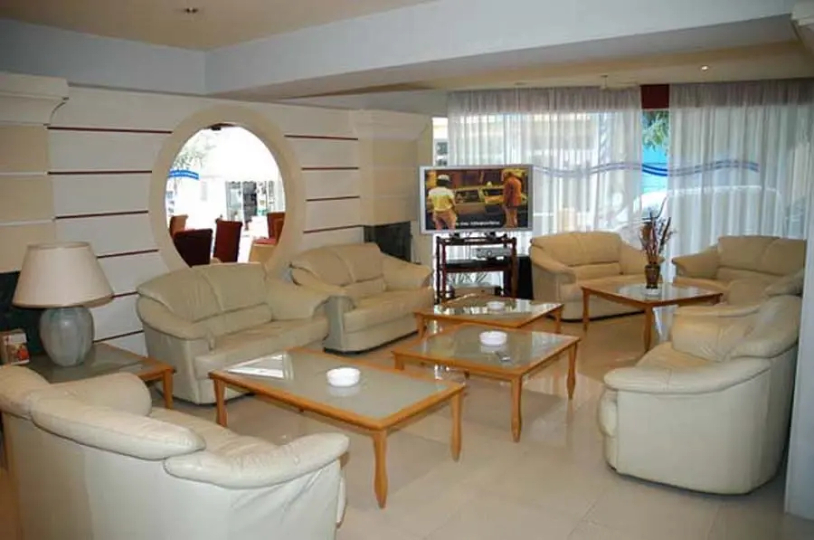 Mantas Seaside Boutique Hotel