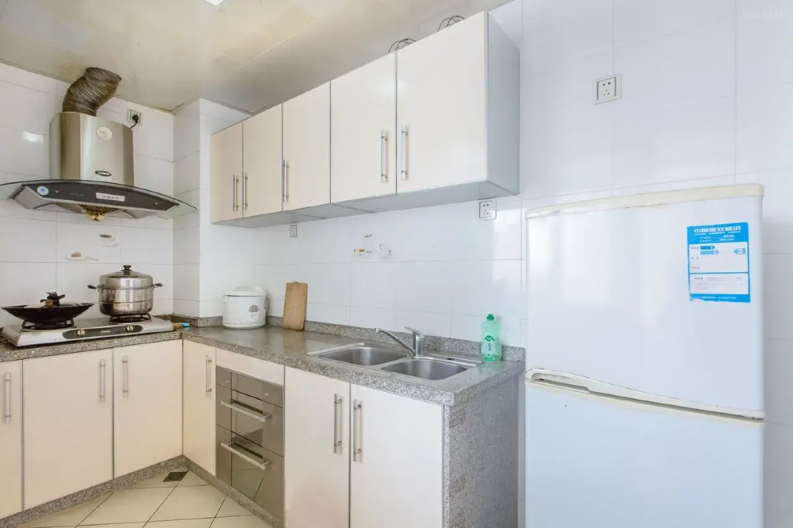 Sanya Hai Hua Apartment