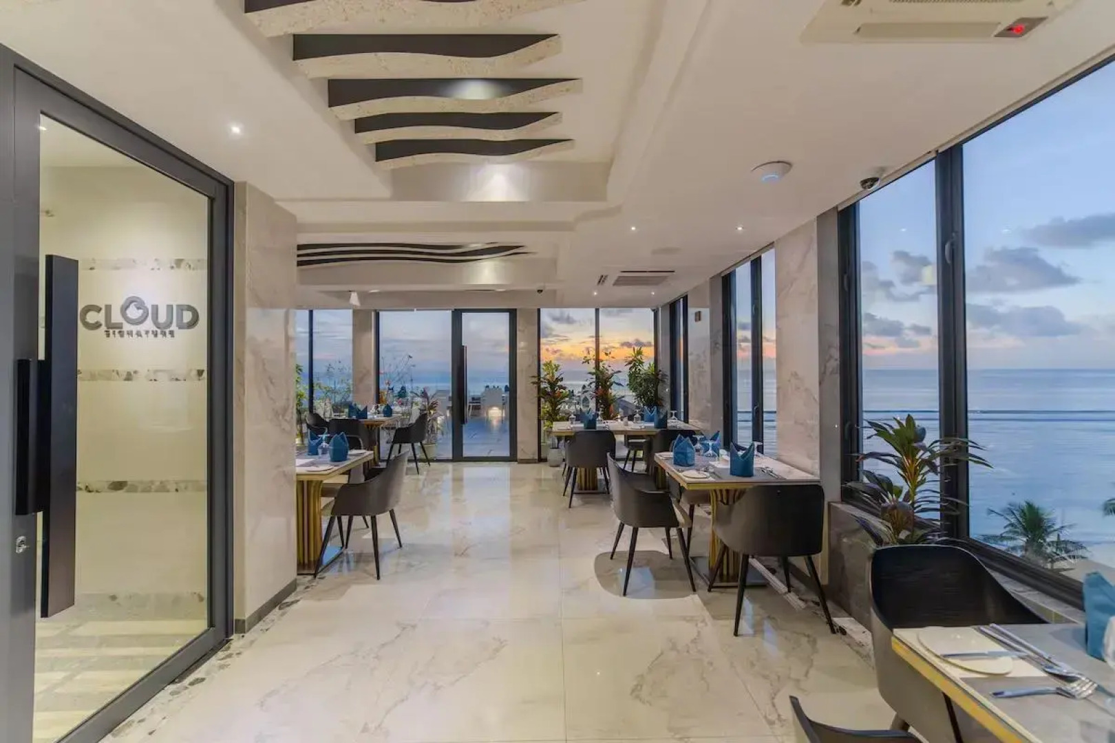 Отель Ocean Grand at Hulhumale