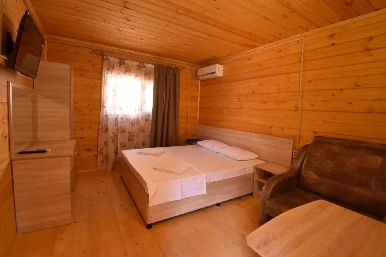 Guest complex ArNa