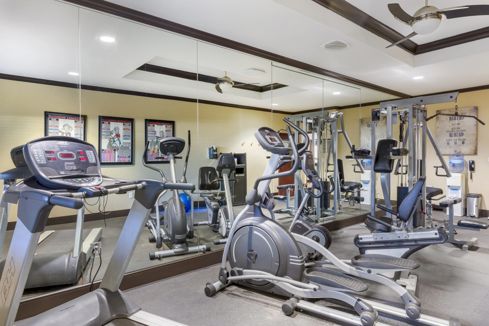 Best Western Plus Classic Inn & Suites