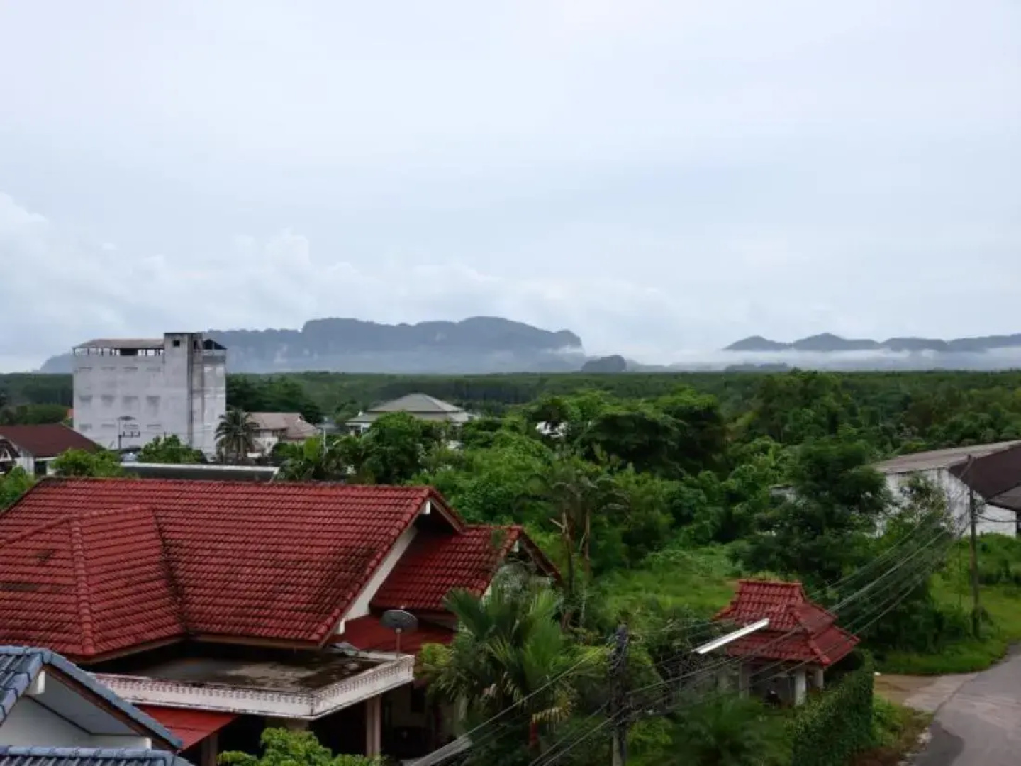 Sripet Hotel
