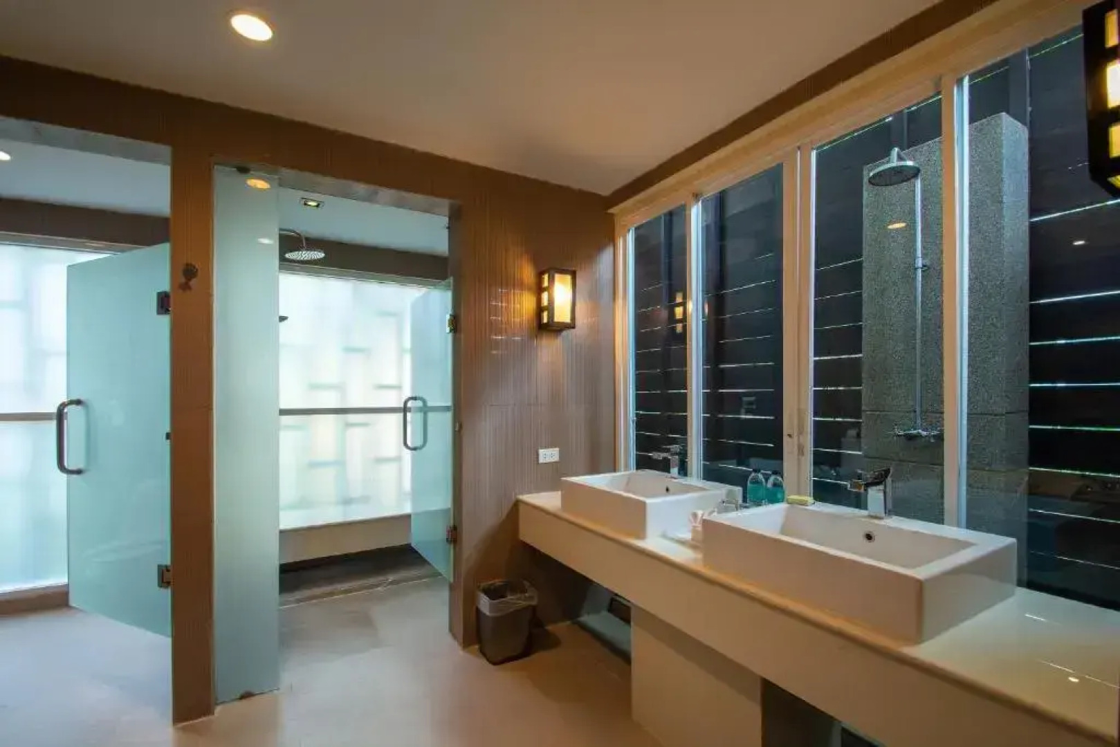 Peach Blossom Resort & Pool Villa