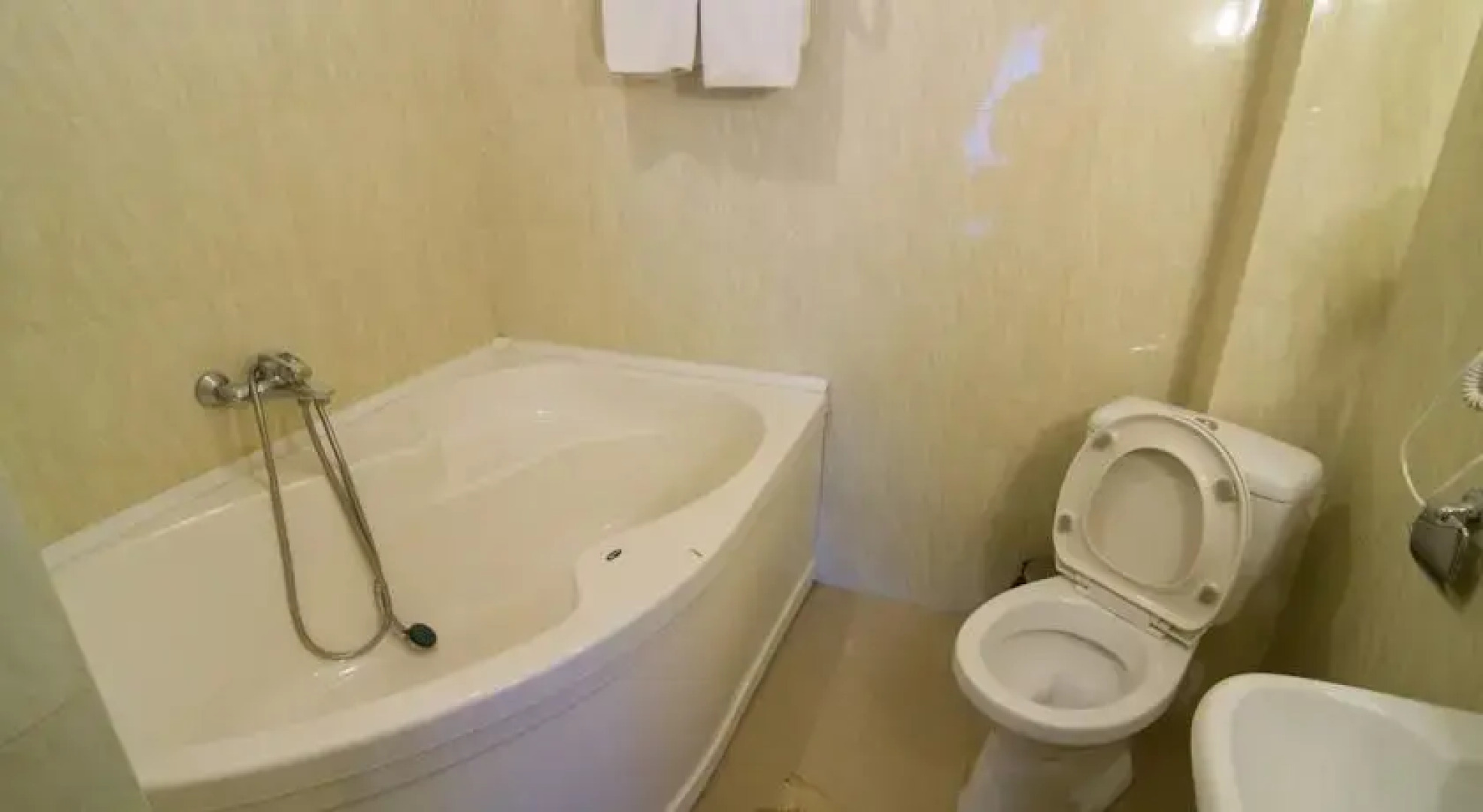 Fort Nox Hotel