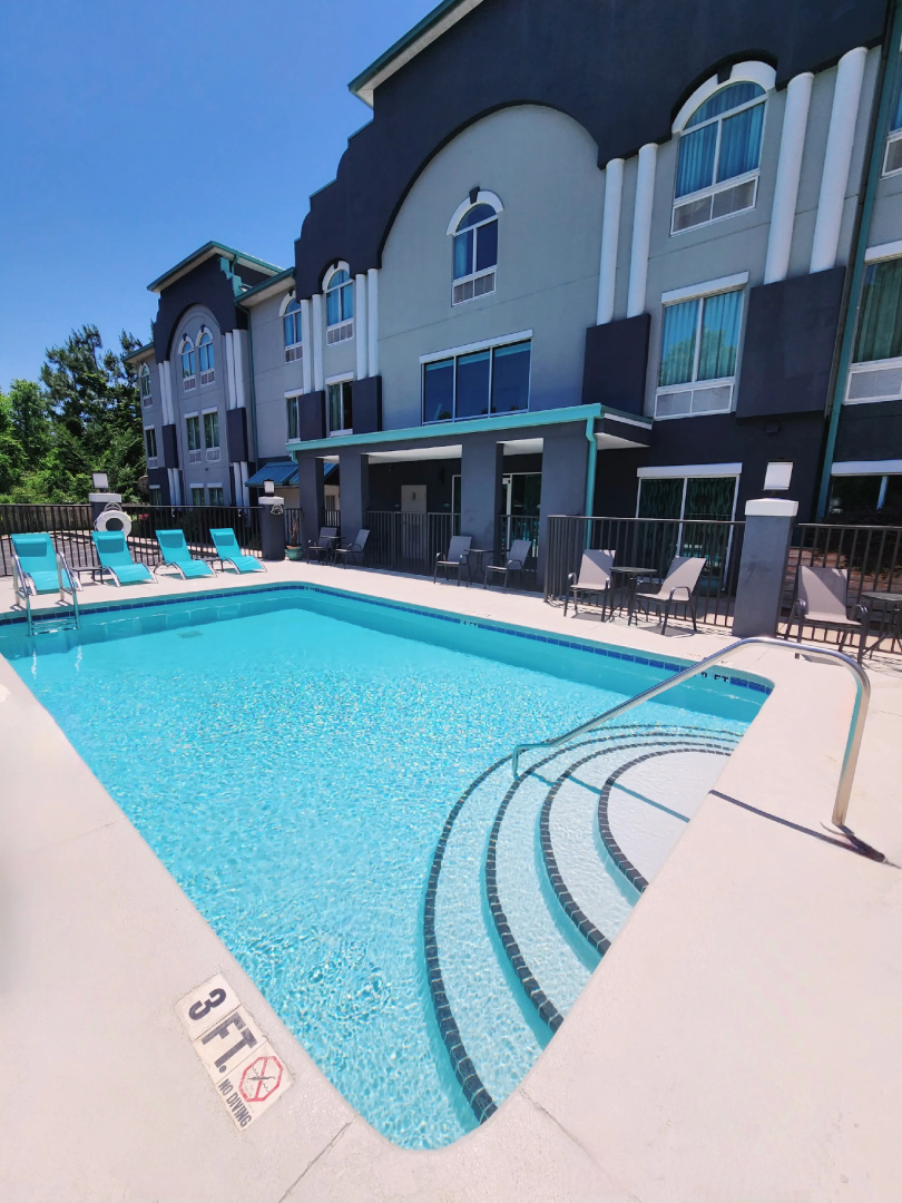Best Western Plus Blue Angel Inn
