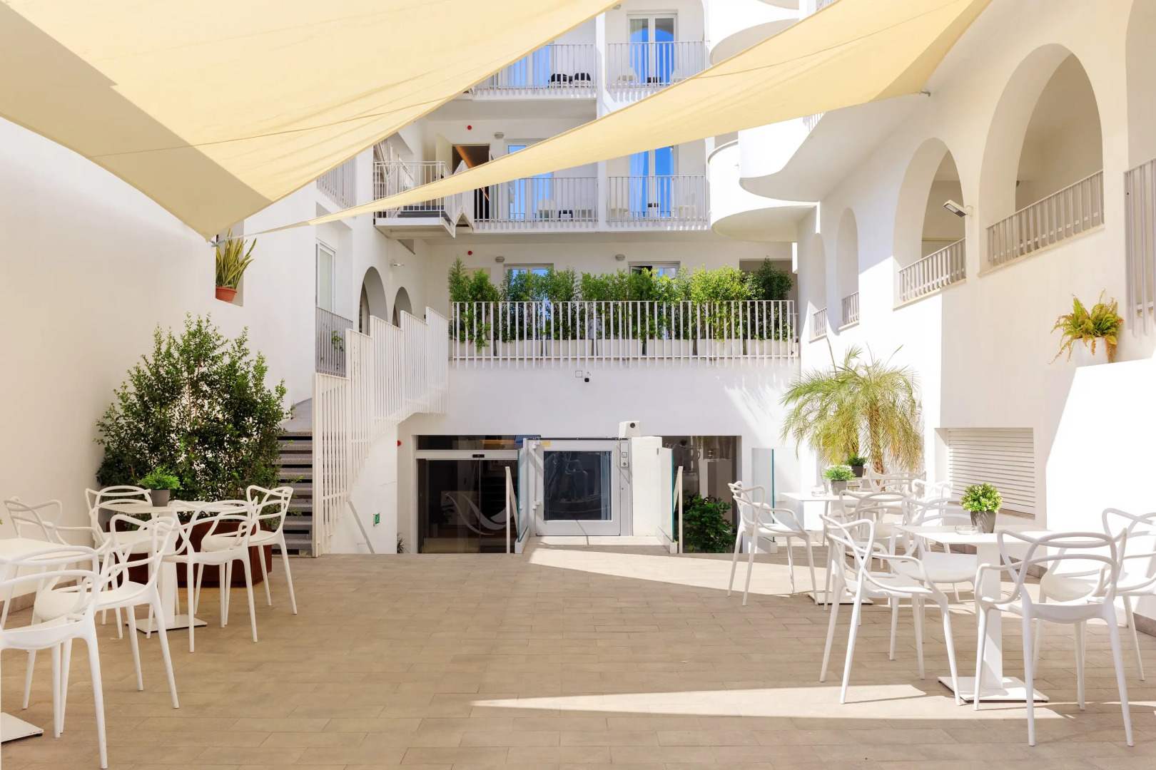 Albatros Beach Hotel