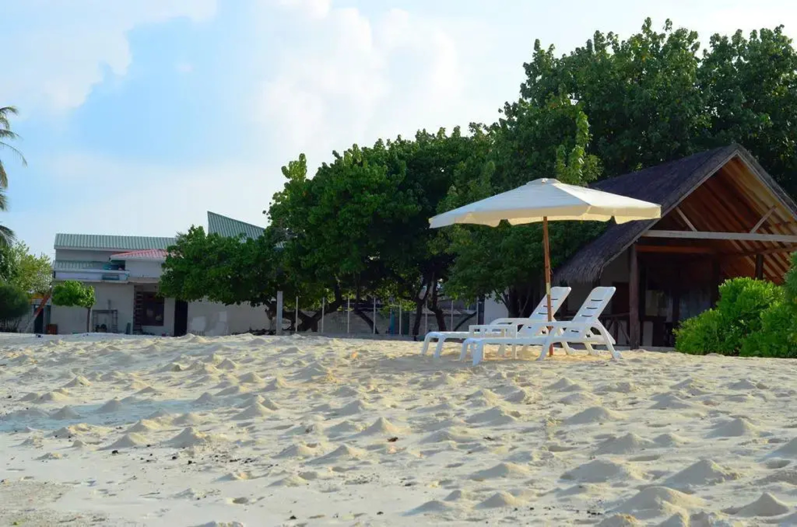 Lagoon Beach Veli