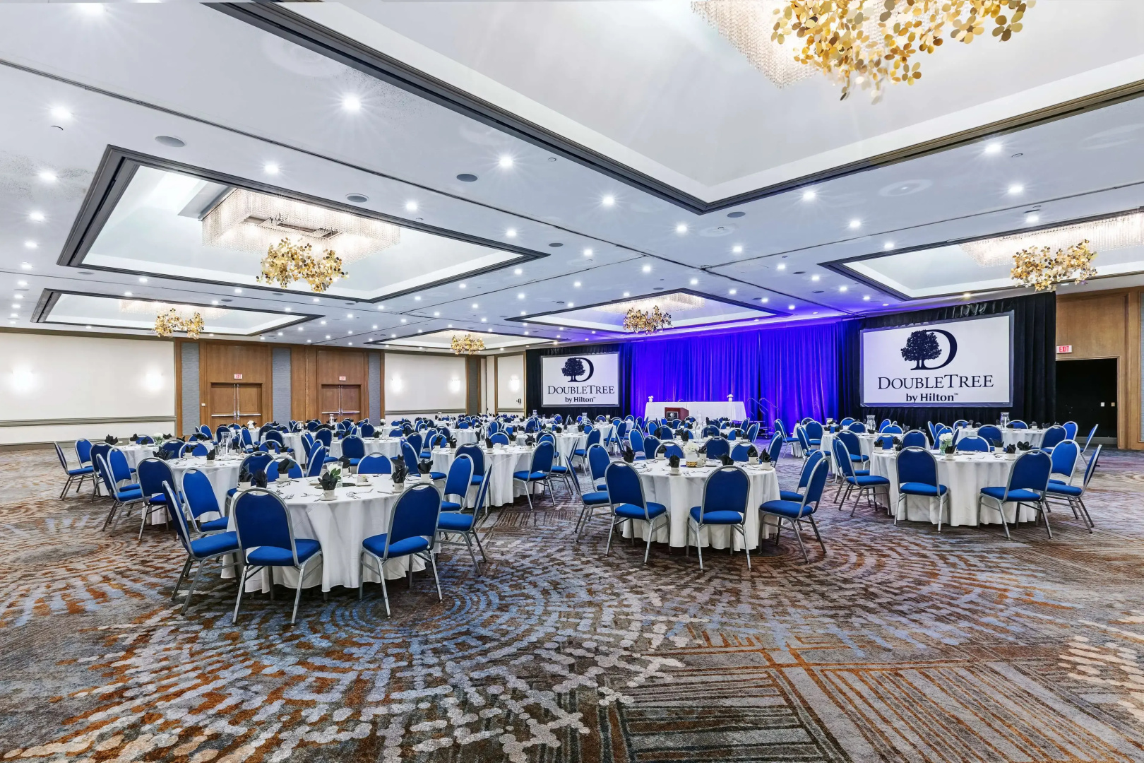 DoubleTree by Hilton Tulsa - Warren Place