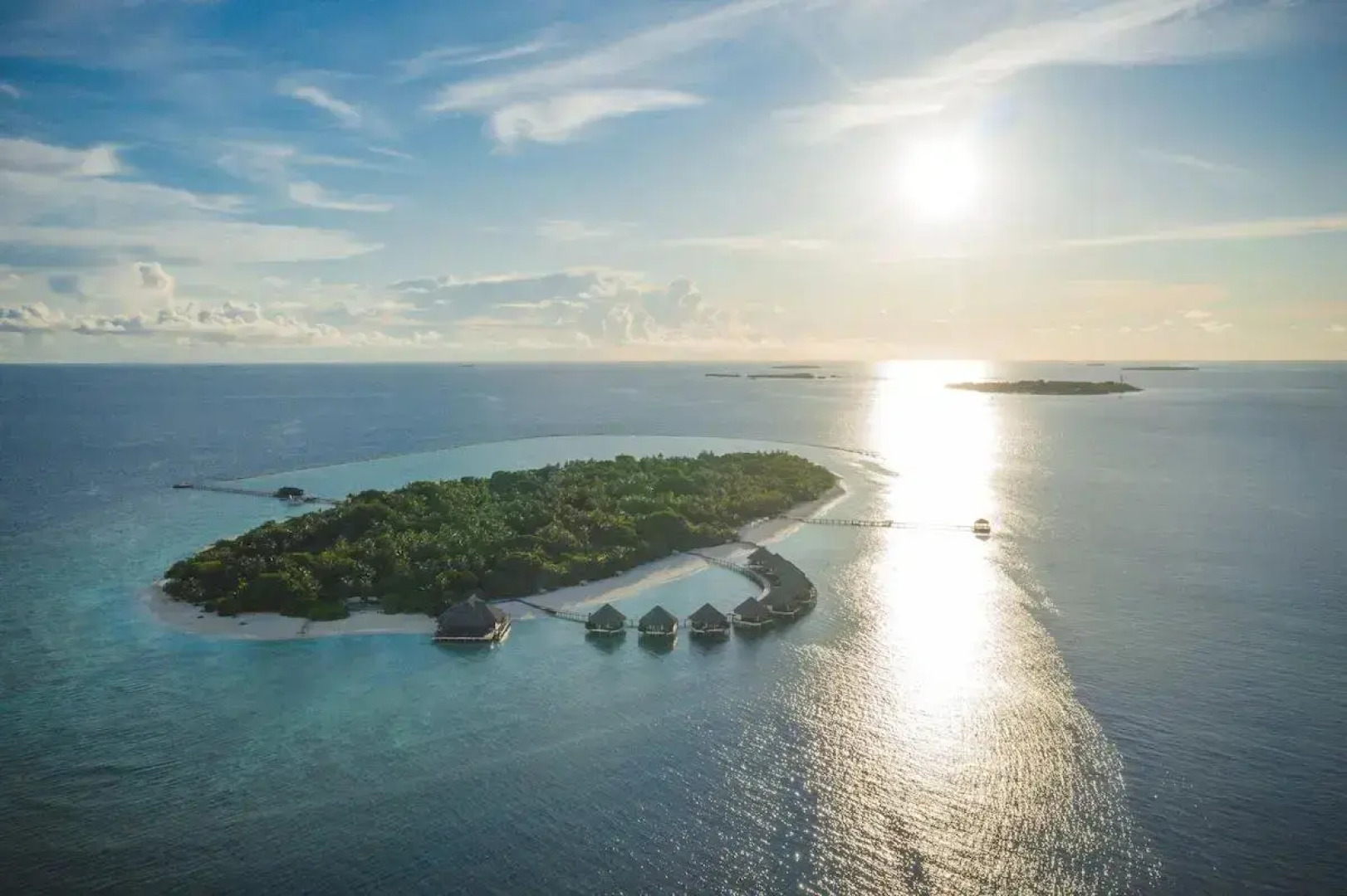 Курорт Adaaran Prestige Water Villas - with Dine around Premium All inclusive - 24 hours – 45 Minutes from Male by Seaplane